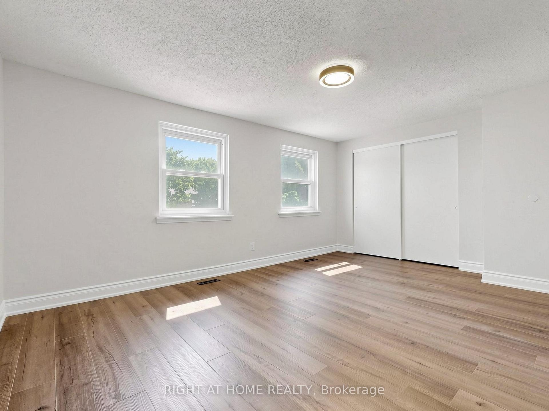 Photo 12 of 1332 Fenelon Crescent, Oshawa, Lakeview — HOMEH