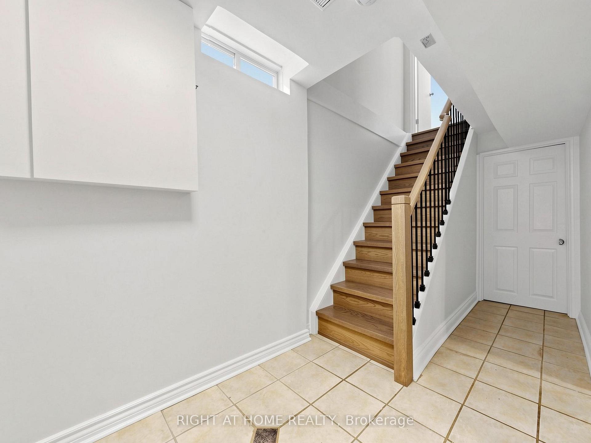 Photo 19 of 1332 Fenelon Crescent, Oshawa, Lakeview — HOMEH
