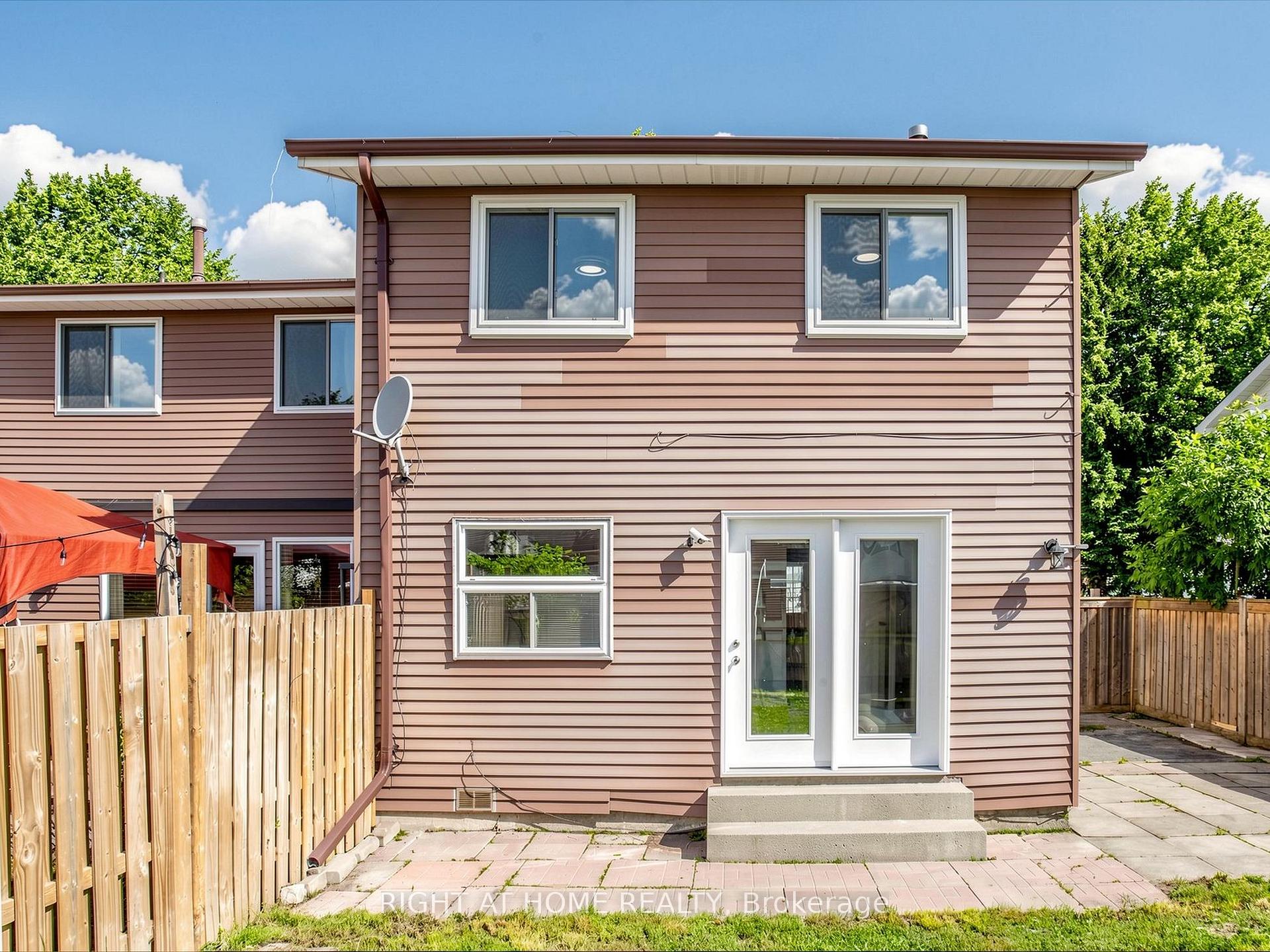 Photo 24 of 1332 Fenelon Crescent, Oshawa, Lakeview — HOMEH