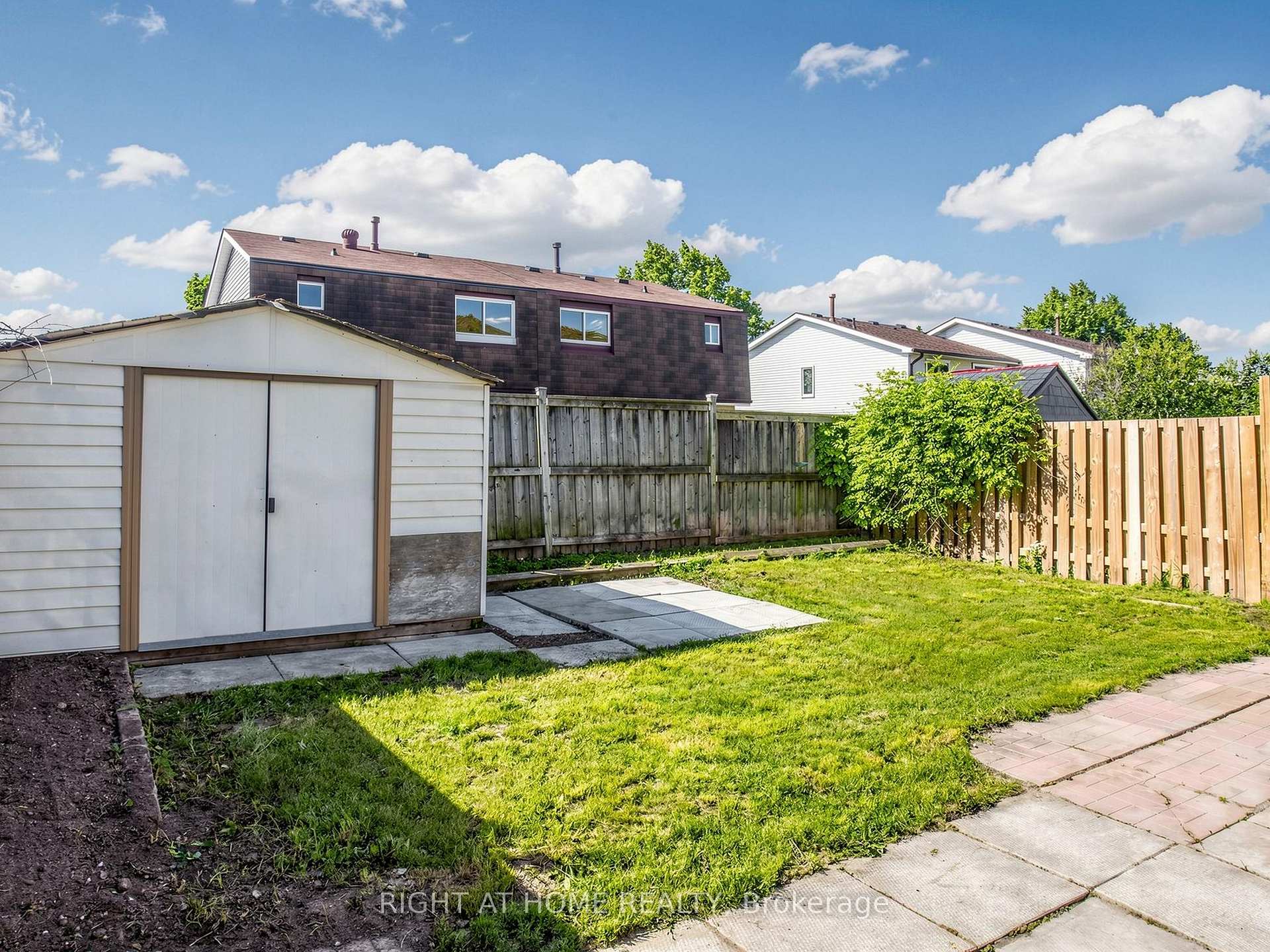 Photo 25 of 1332 Fenelon Crescent, Oshawa, Lakeview — HOMEH