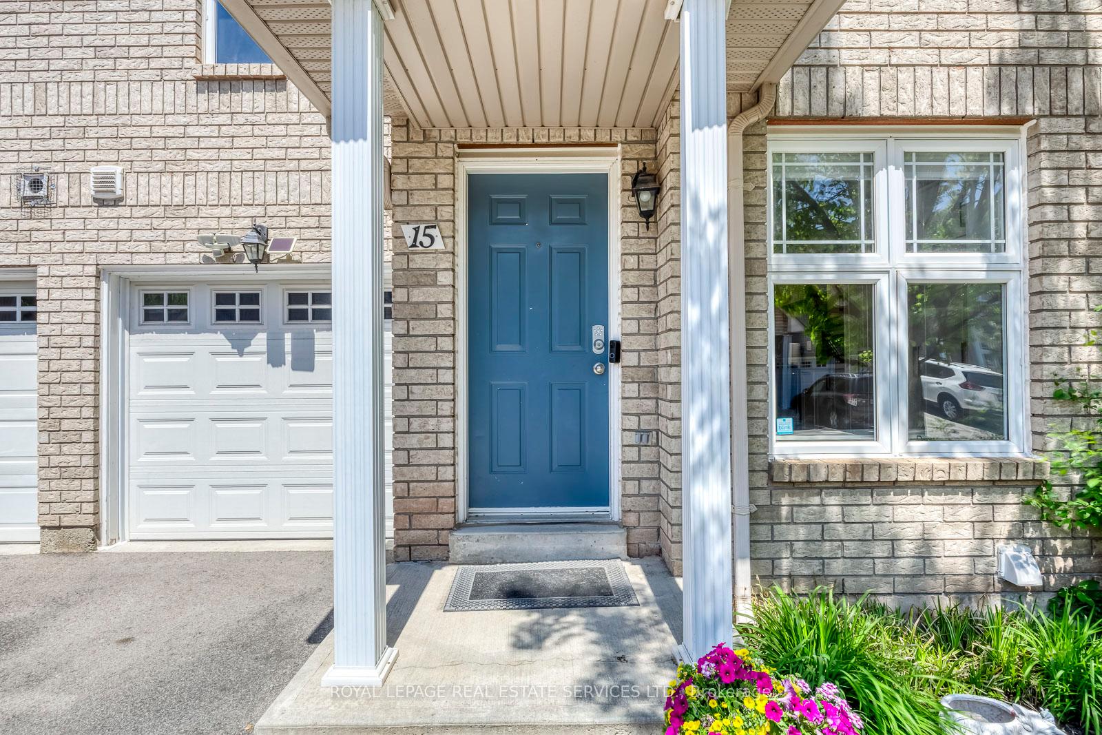 Photo 4 of Unit 15, 2189 Postmaster Drive, Oakville, Westmount — HOMEH
