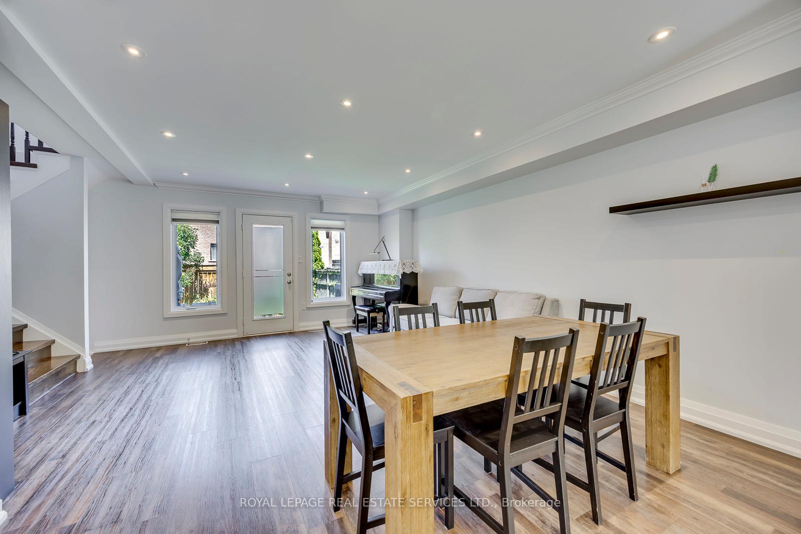 Photo 14 of Unit 15, 2189 Postmaster Drive, Oakville, Westmount — HOMEH
