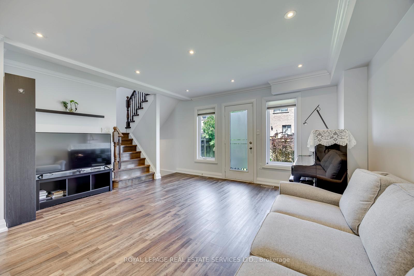 Photo 19 of Unit 15, 2189 Postmaster Drive, Oakville, Westmount — HOMEH