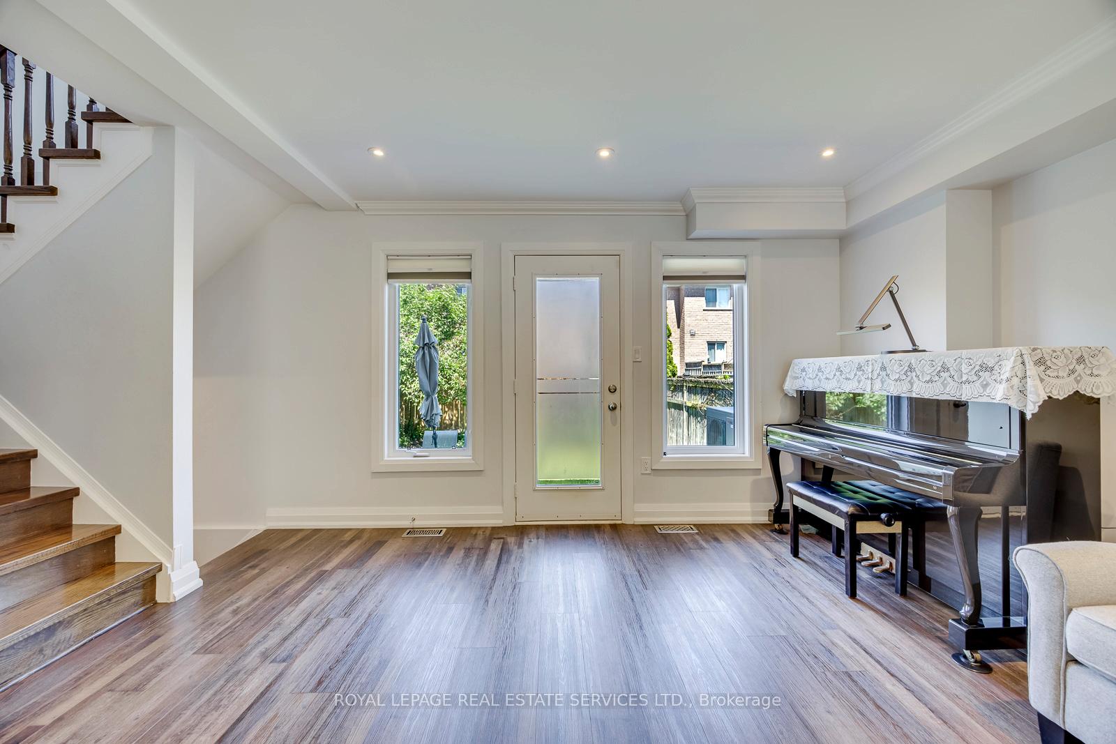 Photo 20 of Unit 15, 2189 Postmaster Drive, Oakville, Westmount — HOMEH