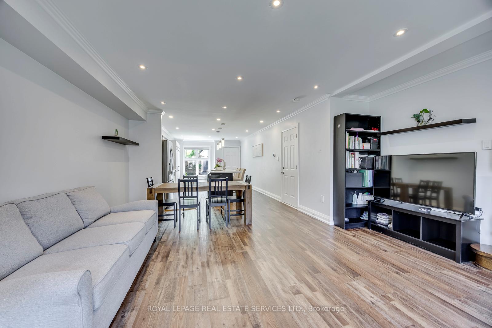 Photo 23 of Unit 15, 2189 Postmaster Drive, Oakville, Westmount — HOMEH