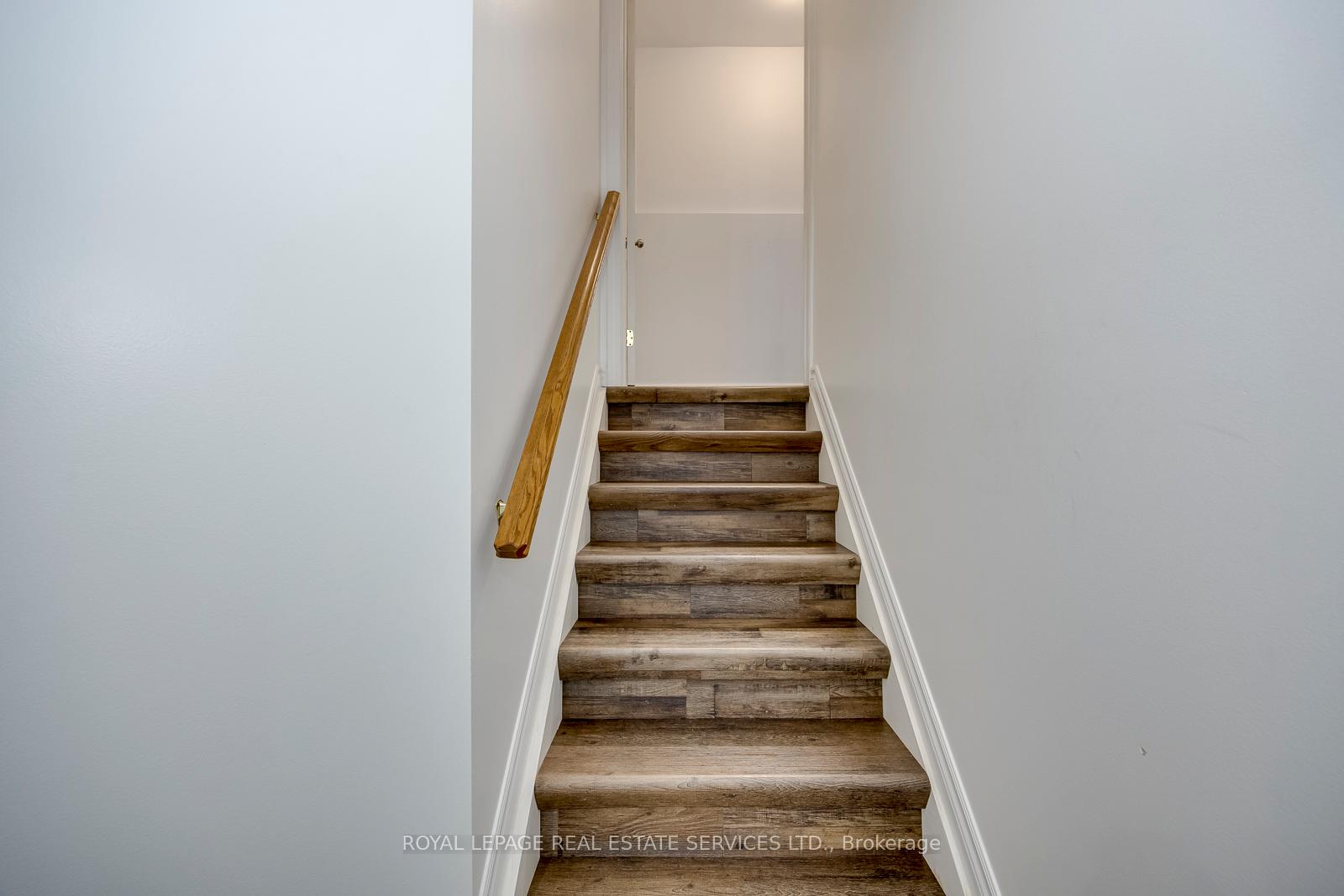Photo 42 of Unit 15, 2189 Postmaster Drive, Oakville, Westmount — HOMEH