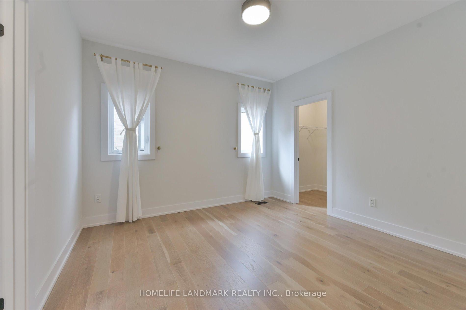 Photo 21 of 108 Pine Hill Crescent E, Aurora, Aurora Estates — HOMEH
