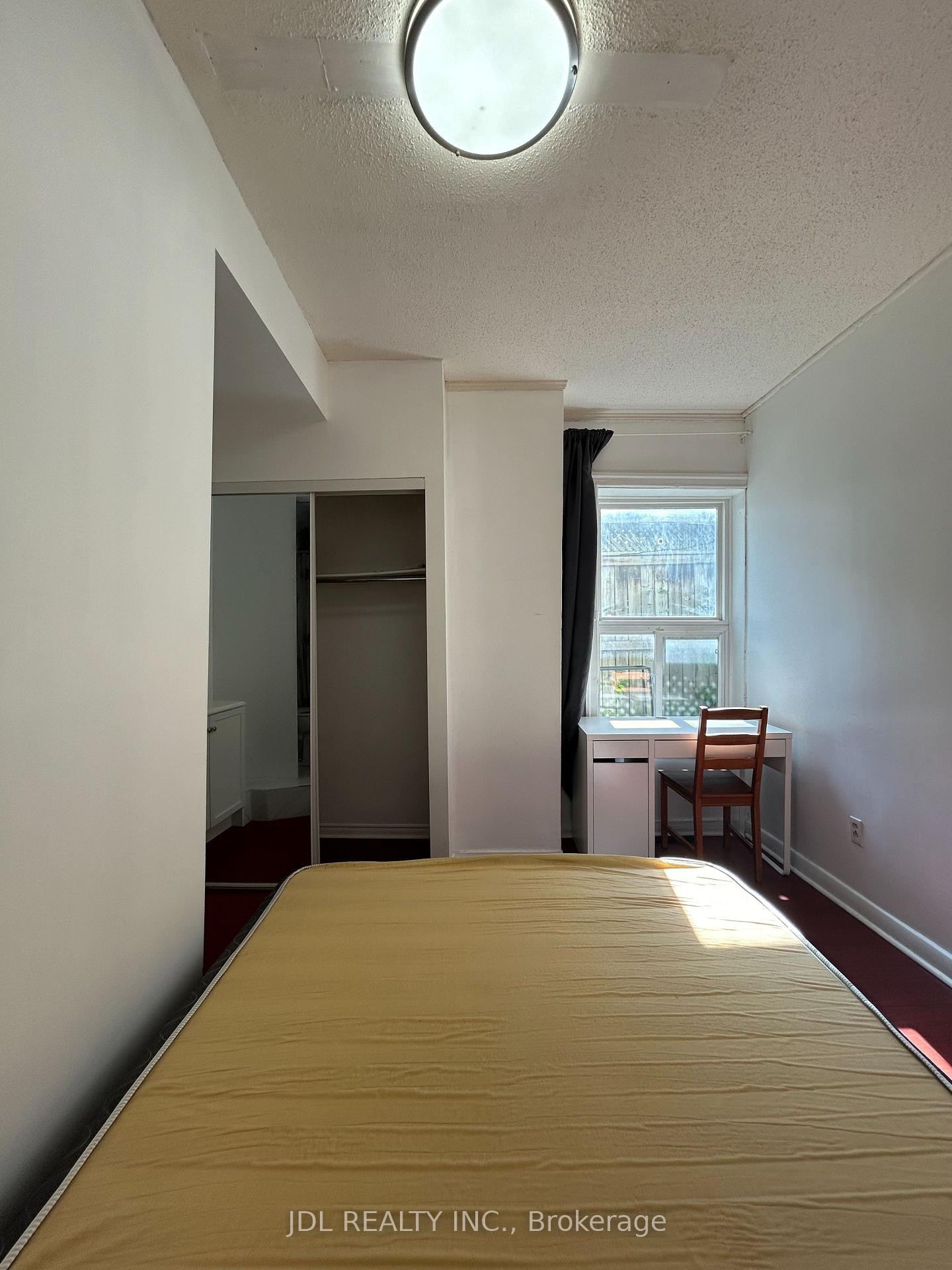 Photo 2 of Unit Suite A , Main Floor, 4 Fitzroy Terr, Toronto, Kensington-Chinatown — HOMEH
