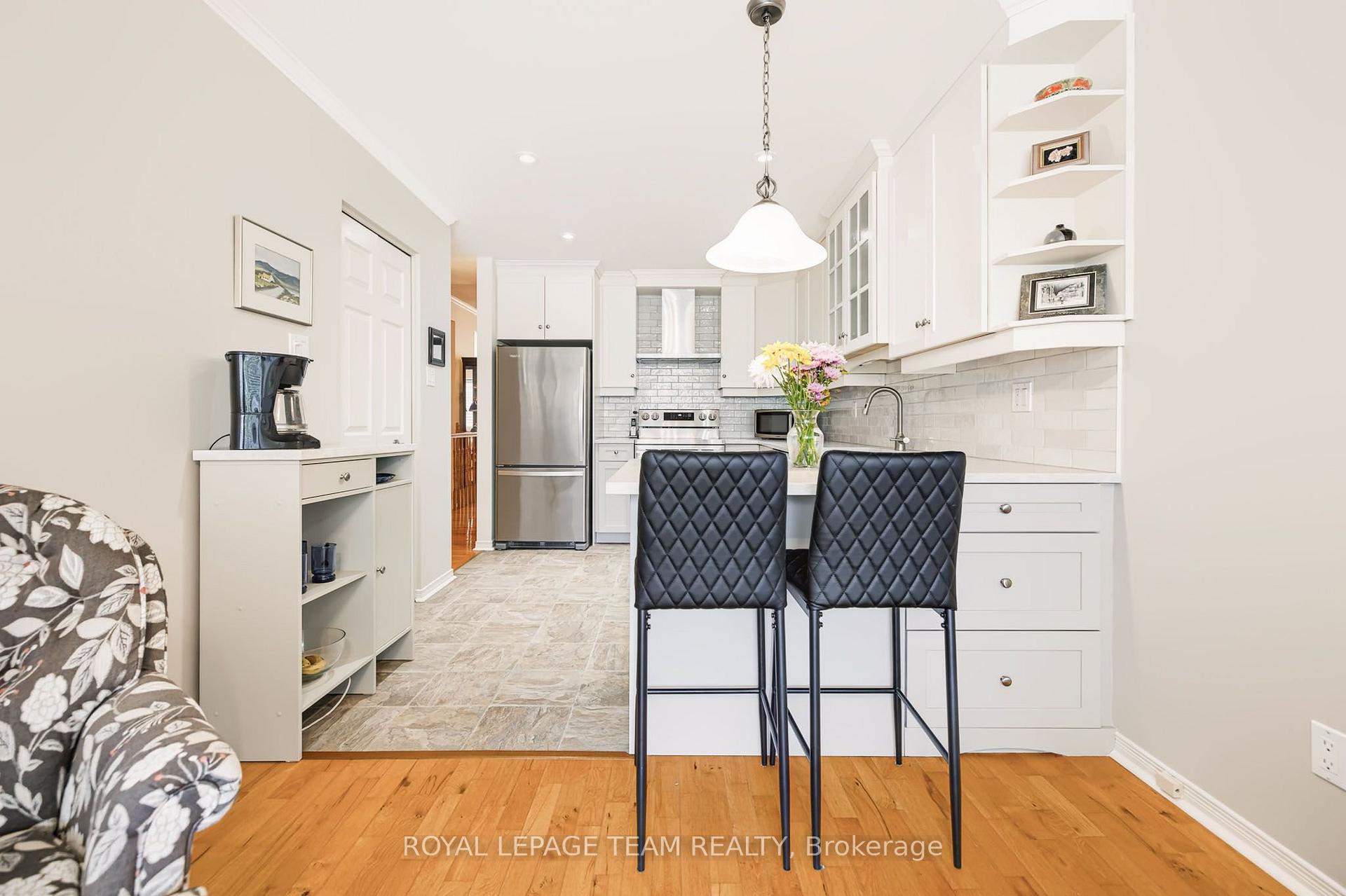 Photo 12 of 19 Pine Needles Court, Ottawa, Stittsville (Central) — HOMEH