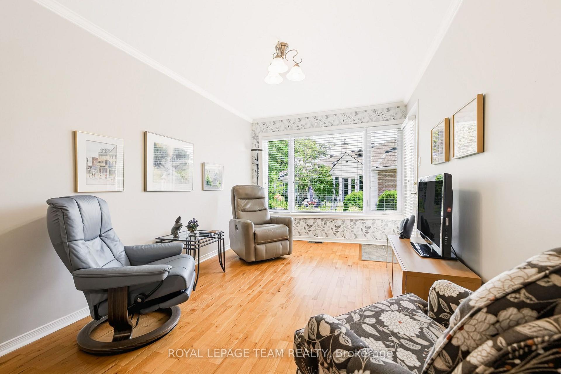 Photo 17 of 19 Pine Needles Court, Ottawa, Stittsville (Central) — HOMEH