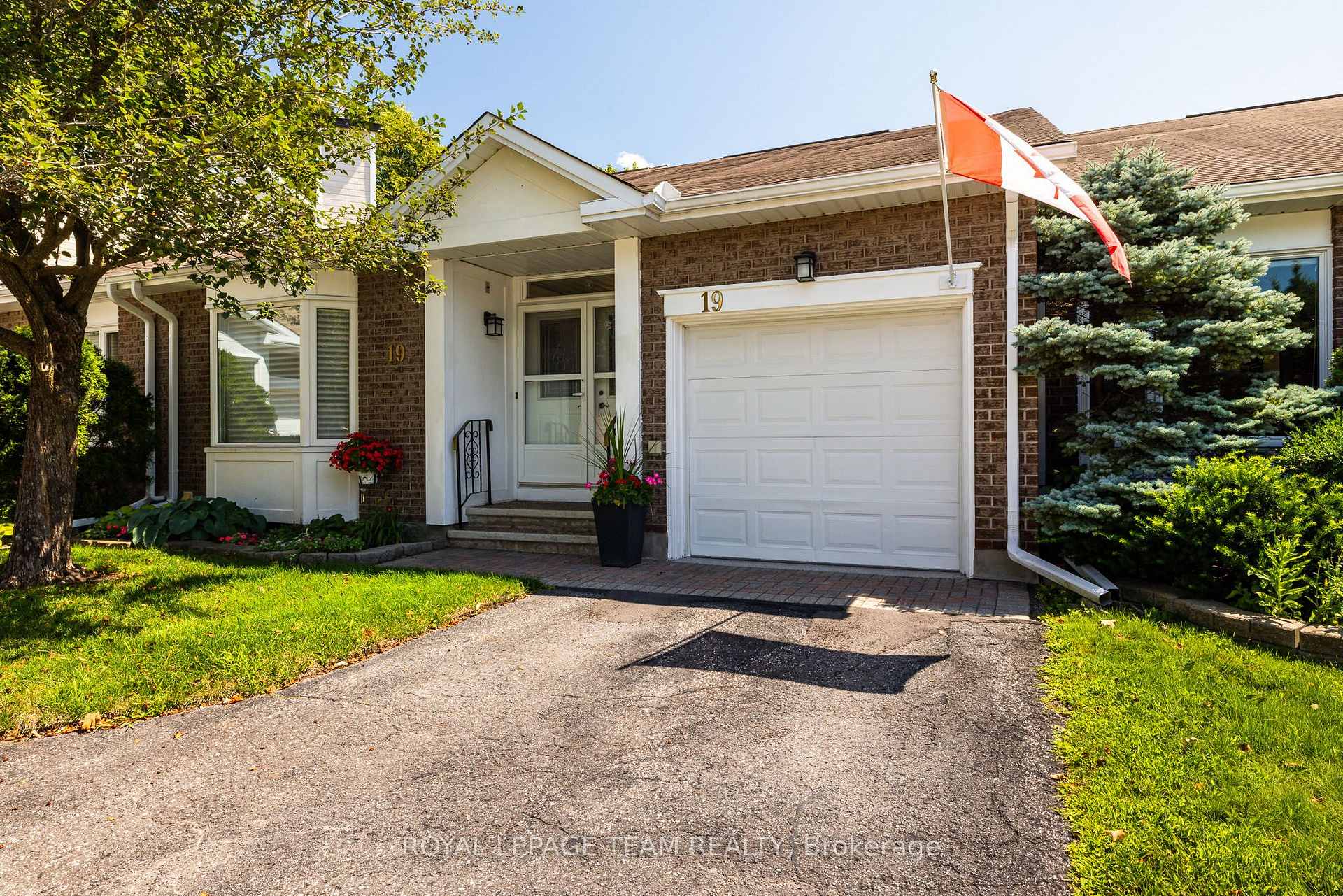 Photo 37 of 19 Pine Needles Court, Ottawa, Stittsville (Central) — HOMEH