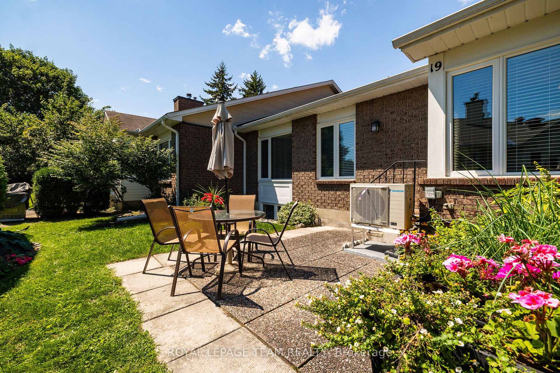 Photo 39 of 19 Pine Needles Court, Ottawa, Stittsville (Central) — HOMEH