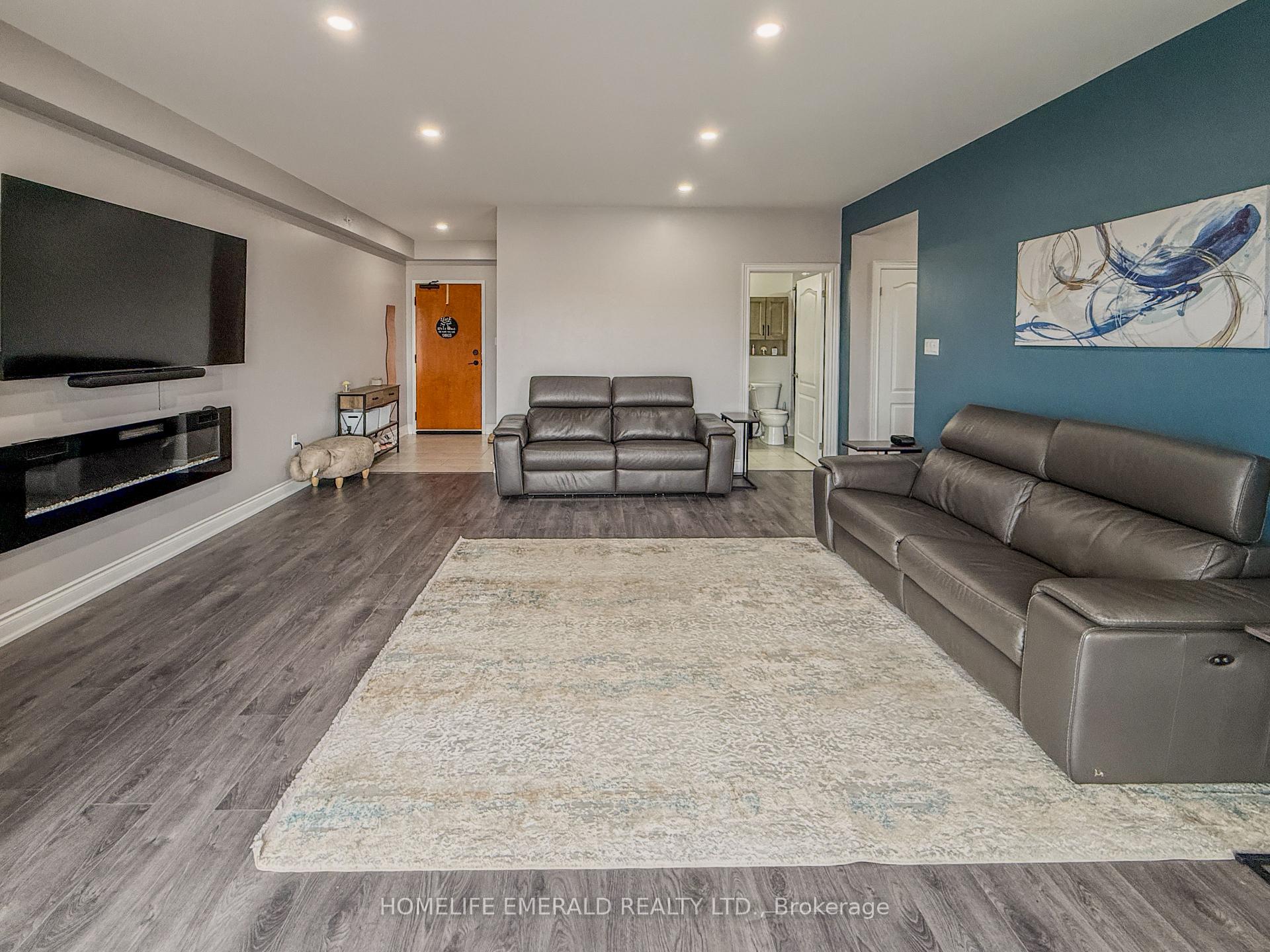 Photo 8 of Unit 413, 100 Dean Avenue, Barrie, Painswick South — HOMEH
