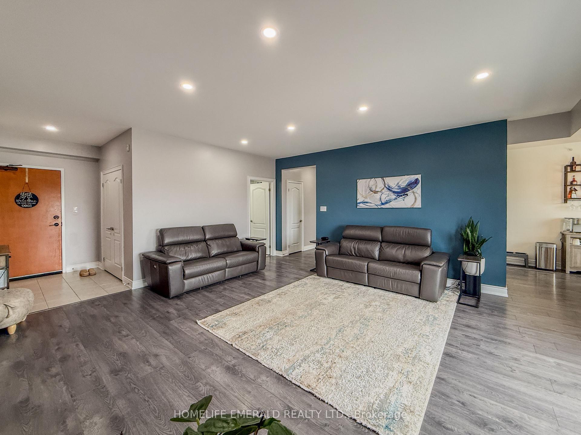 Photo 9 of Unit 413, 100 Dean Avenue, Barrie, Painswick South — HOMEH