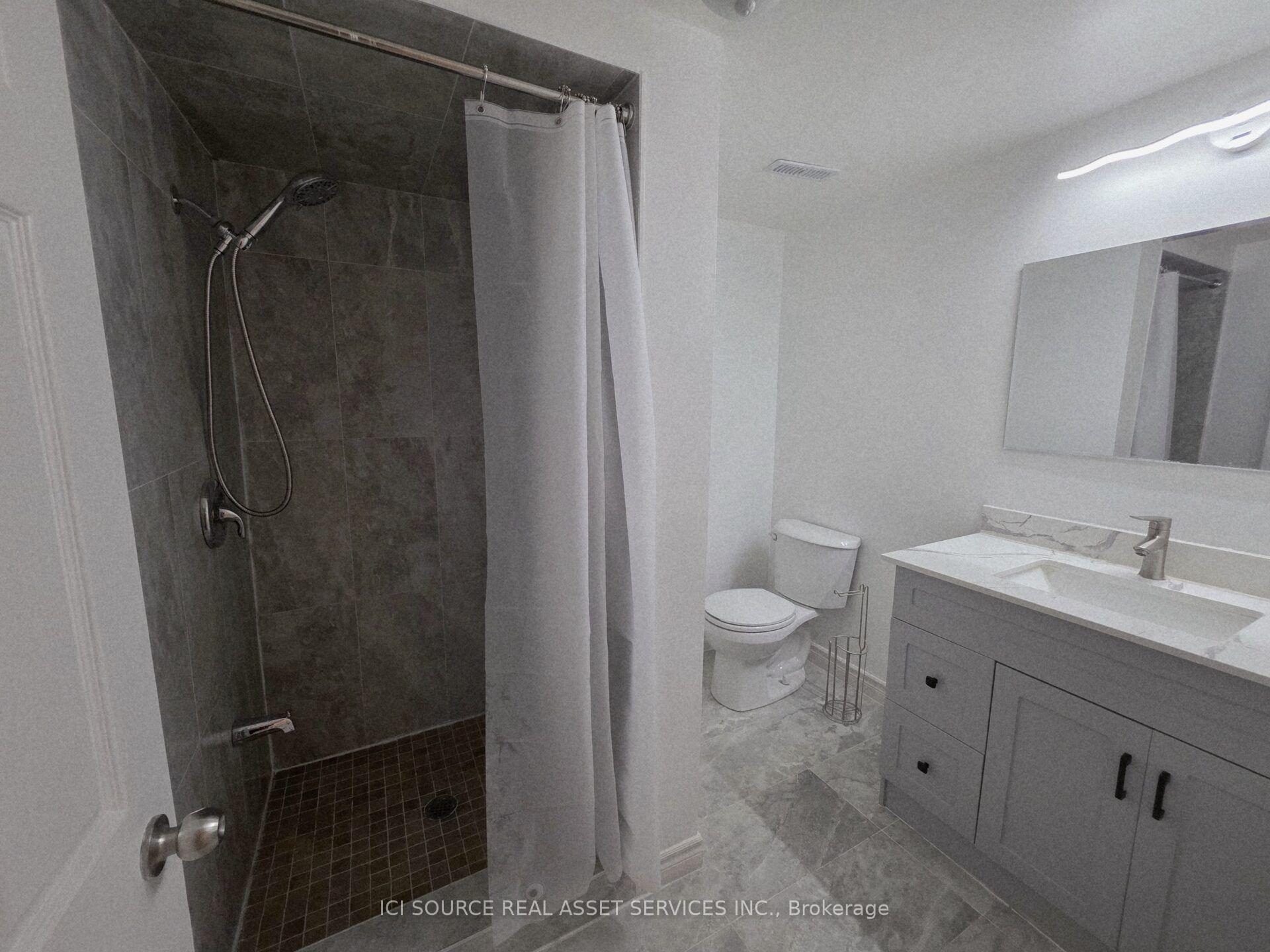 Photo 6 of Unit Basement, 1324 Odessa Crescent, Oakville, College Park — HOMEH