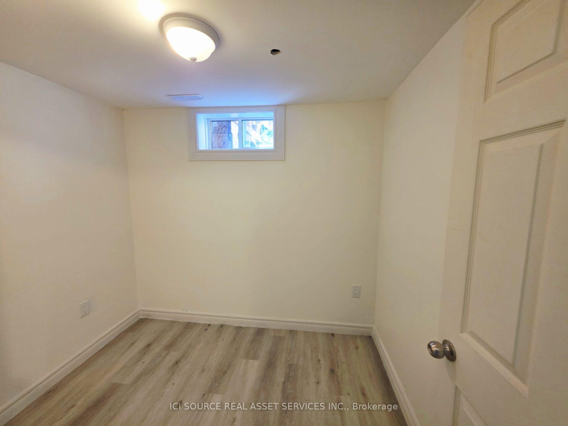 Photo 9 of Unit Basement, 1324 Odessa Crescent, Oakville, College Park — HOMEH