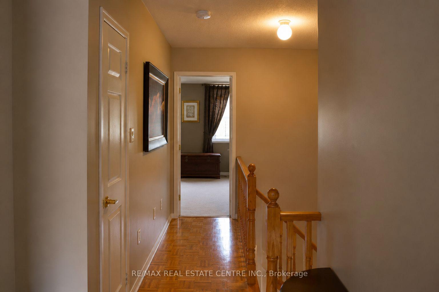 Photo 17 of 92 Blackthorn Drive, Vaughan, Maple — HOMEH