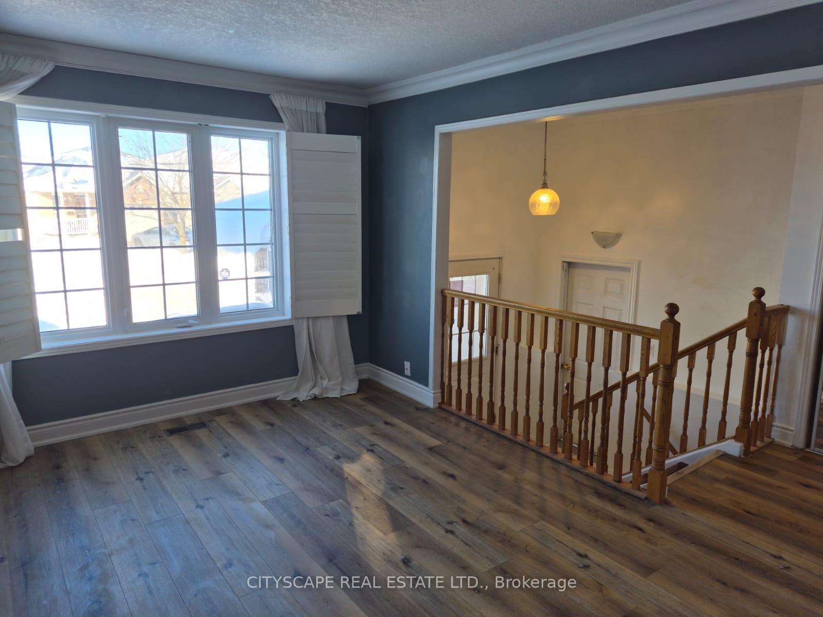 Photo 10 of 60 Castlewood Place, Cambridge, Christopher-Champlain — HOMEH