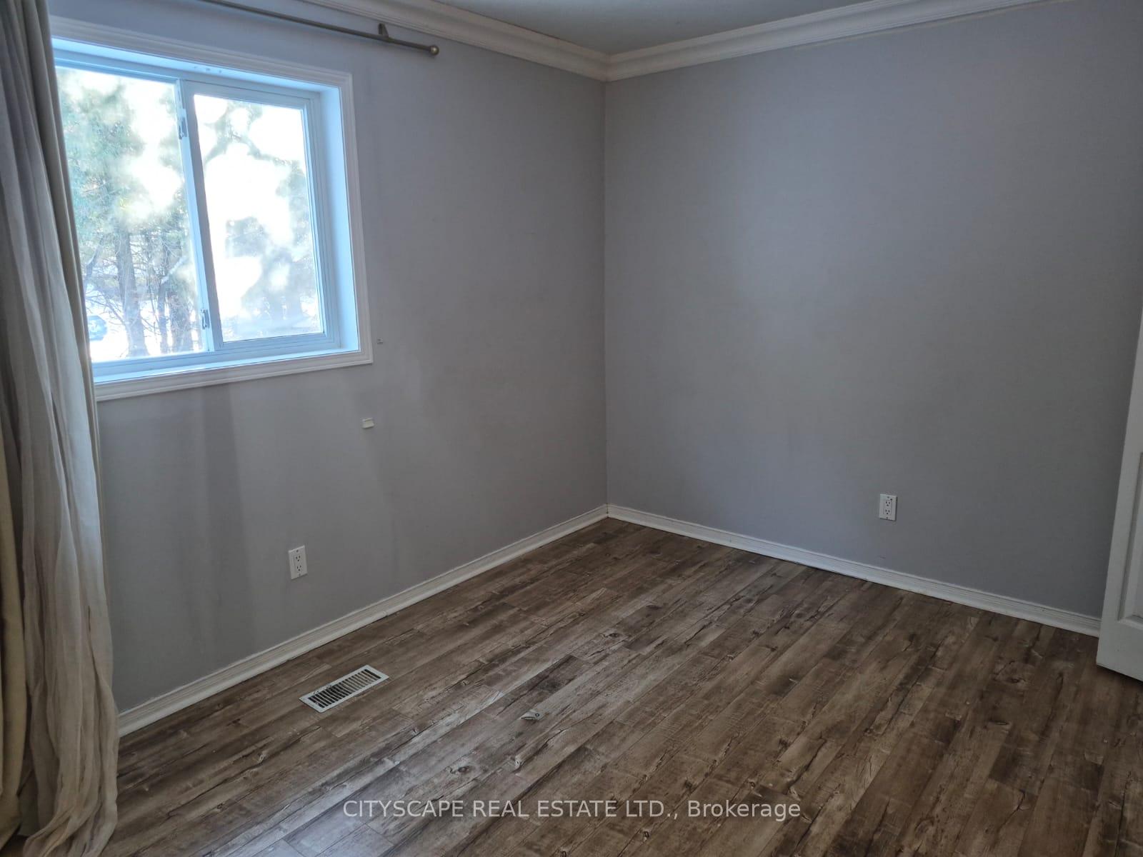 Photo 16 of 60 Castlewood Place, Cambridge, Christopher-Champlain — HOMEH