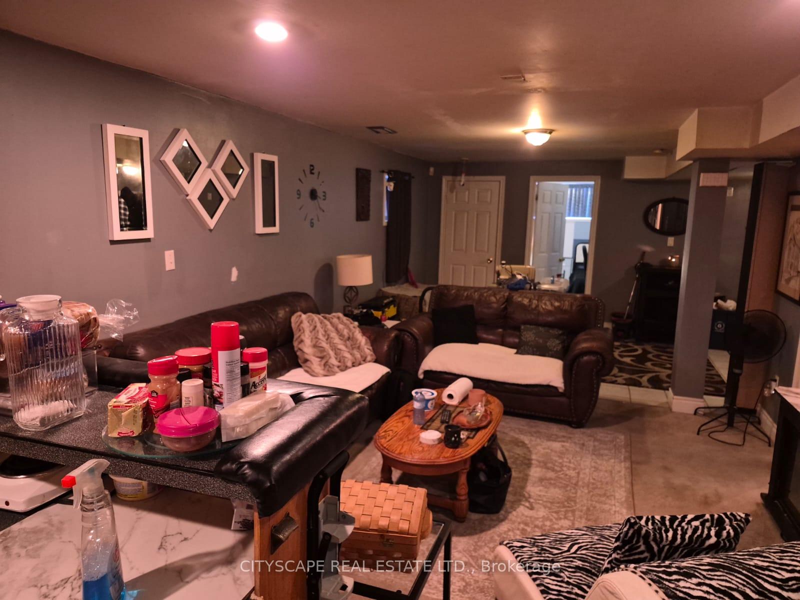 Photo 19 of 60 Castlewood Place, Cambridge, Christopher-Champlain — HOMEH