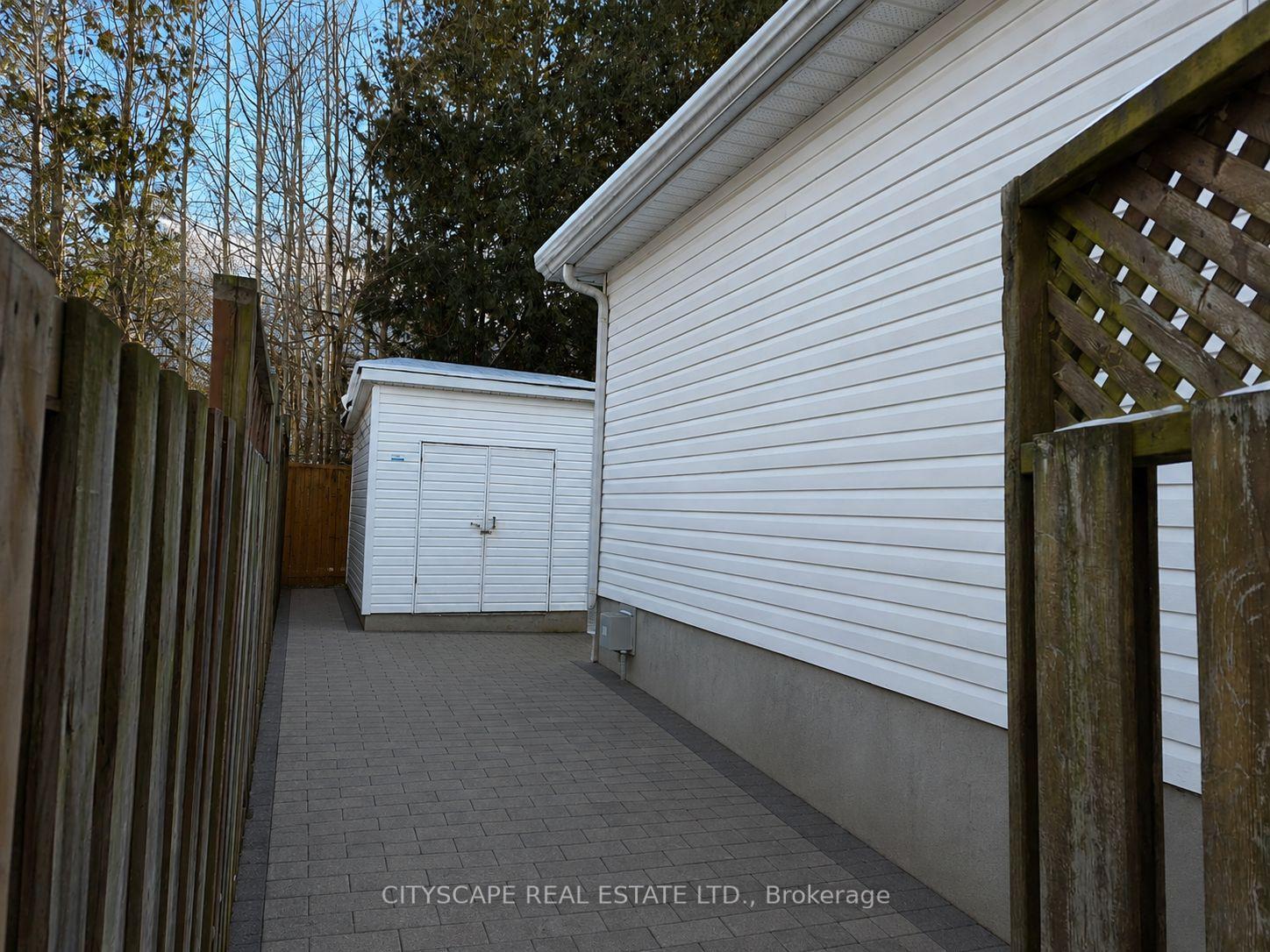 Photo 27 of 60 Castlewood Place, Cambridge, Christopher-Champlain — HOMEH