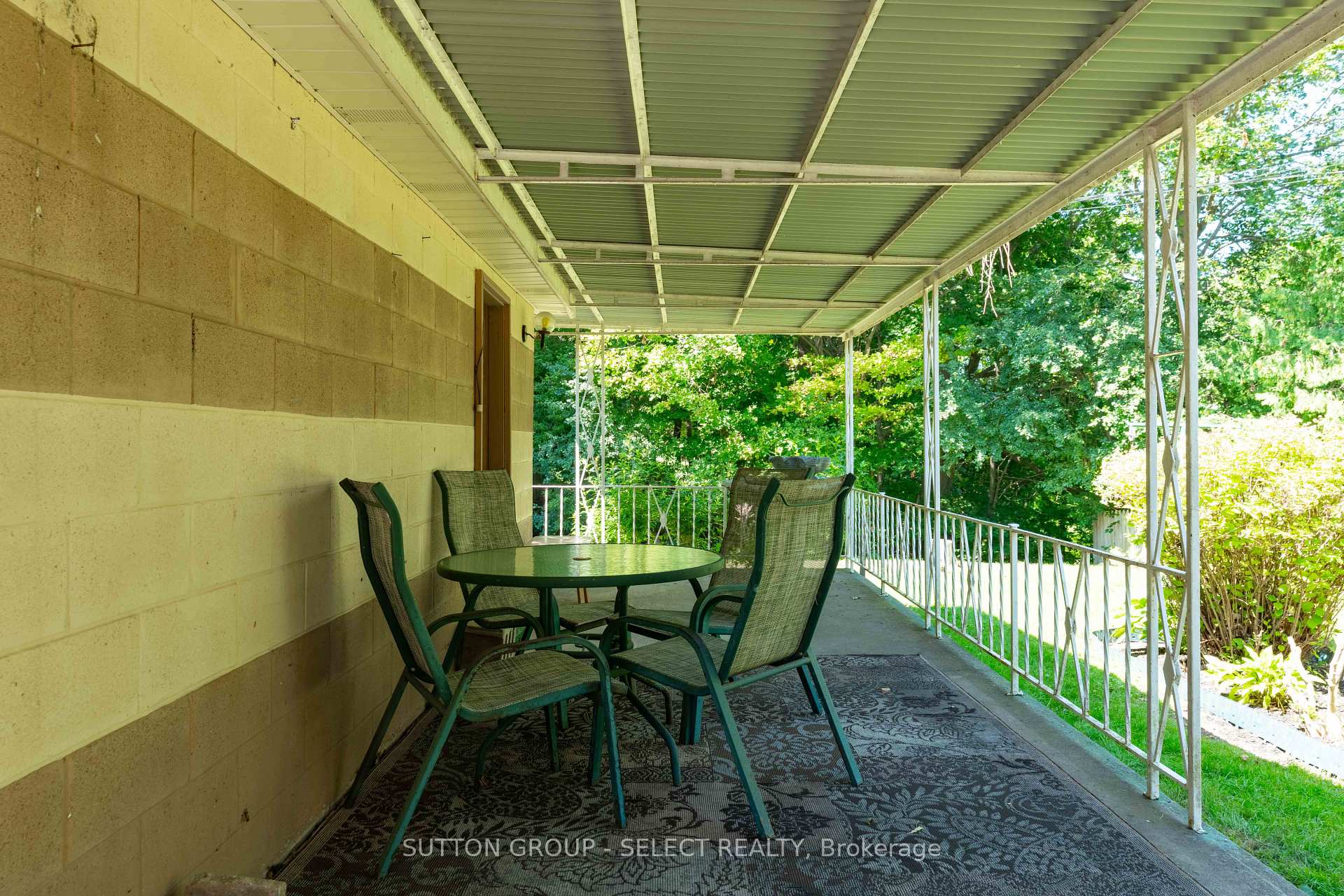 Photo 10 of 25 Gladstone Avenue, London, South I — HOMEH
