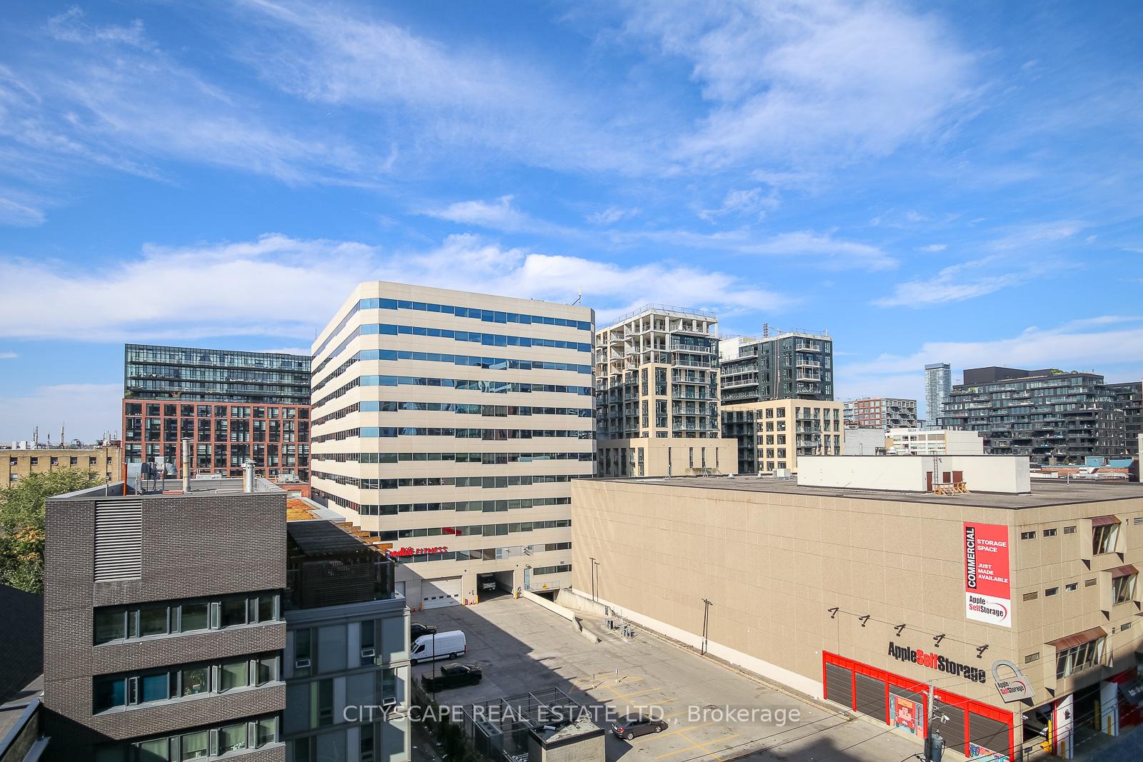 Photo 4 of Unit 908-T, 525 Adelaide Street, Toronto, Waterfront Communities — HOMEH