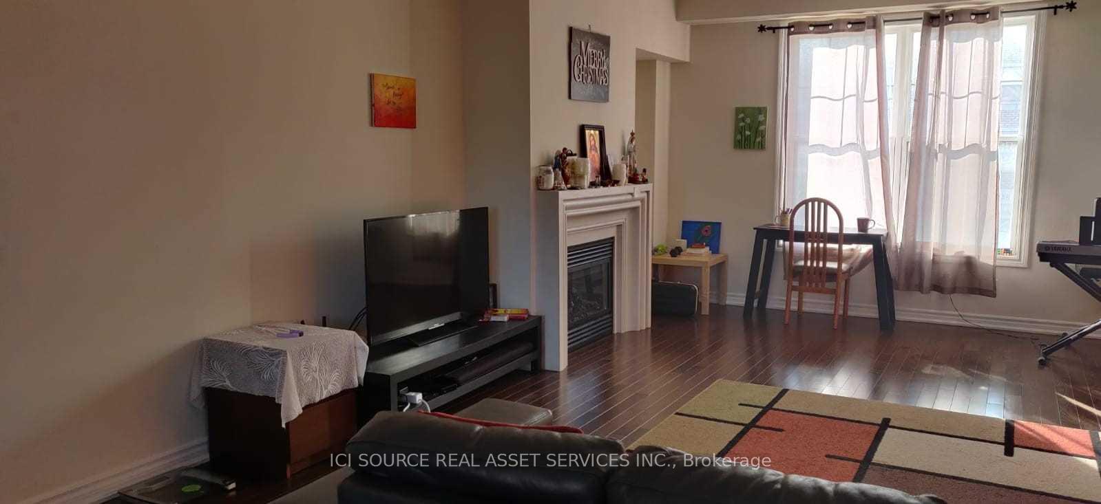 Photo 5 of Unit Unit 2, 76 Cathedral High Street, Markham, Cathedraltown — HOMEH