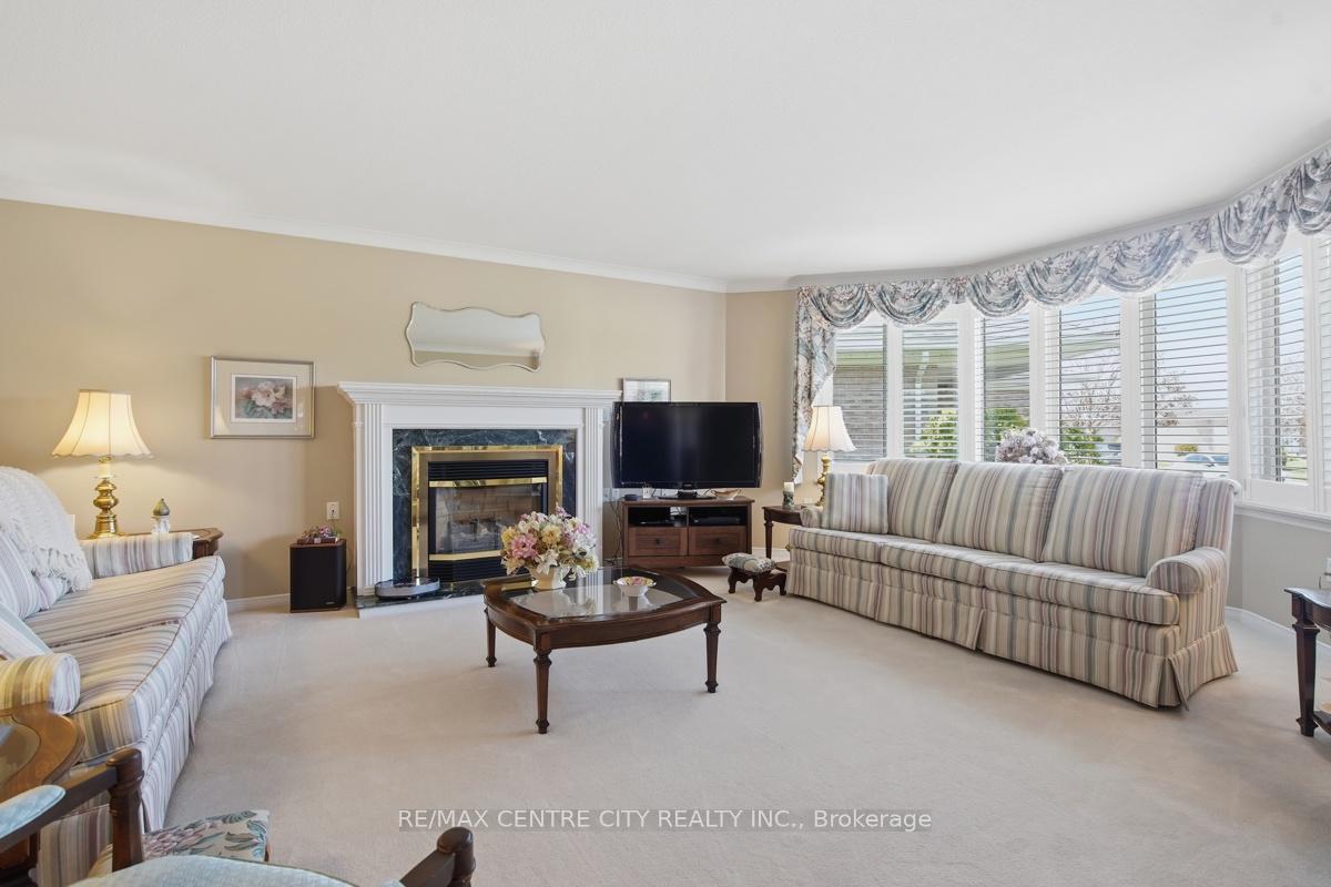 Photo 6 of 48 Ilderbrook Circle, Middlesex Centre, Ilderton — HOMEH