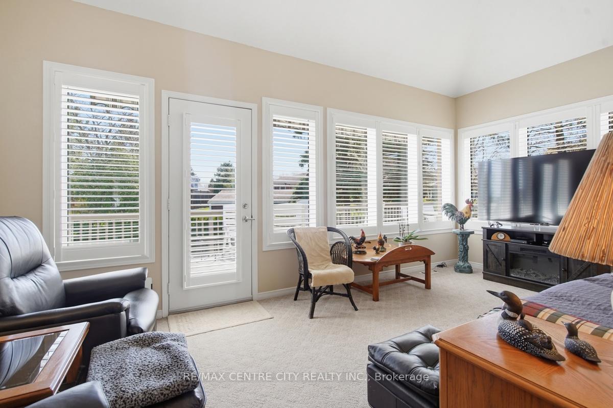 Photo 16 of 48 Ilderbrook Circle, Middlesex Centre, Ilderton — HOMEH