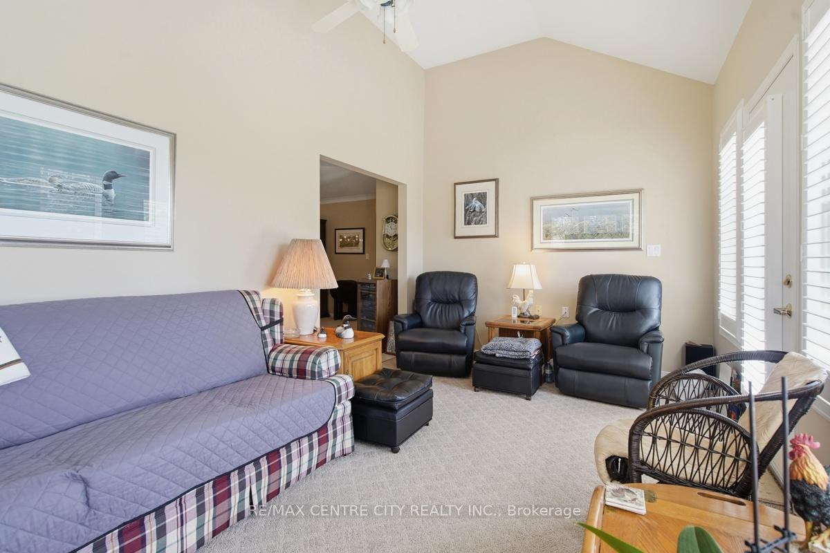 Photo 17 of 48 Ilderbrook Circle, Middlesex Centre, Ilderton — HOMEH