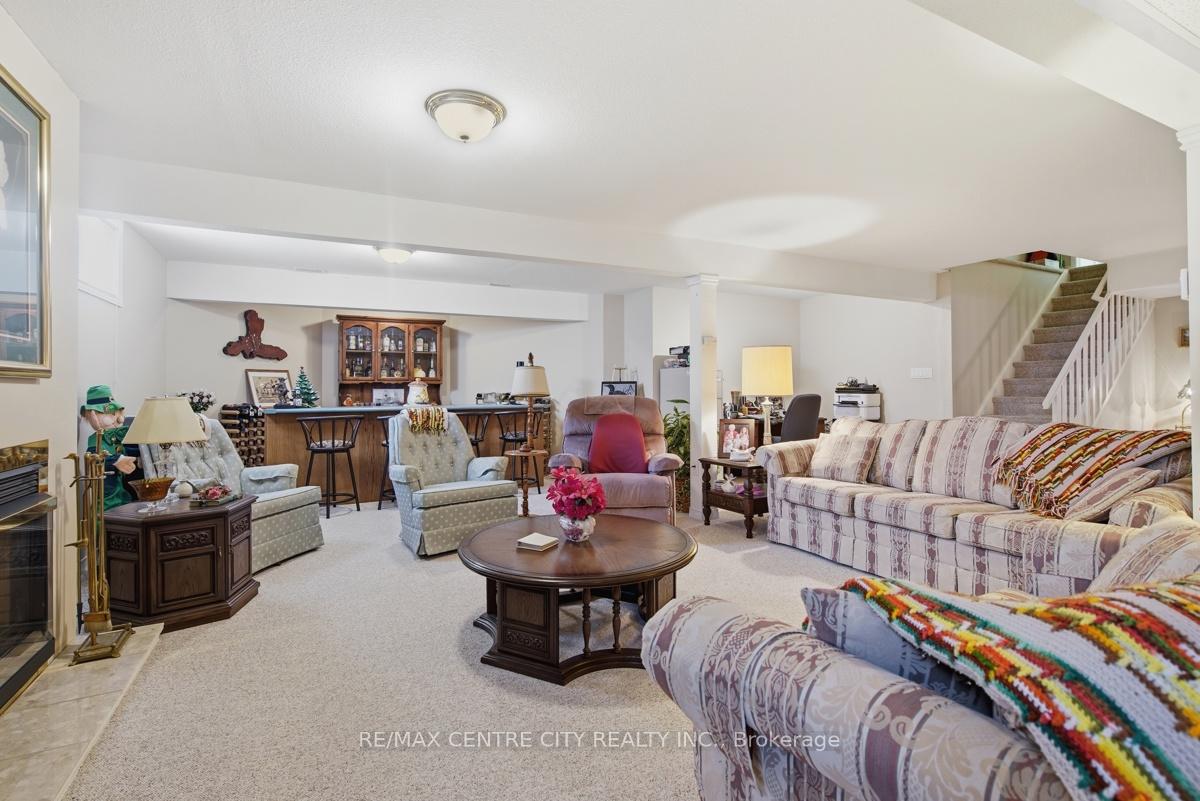 Photo 28 of 48 Ilderbrook Circle, Middlesex Centre, Ilderton — HOMEH