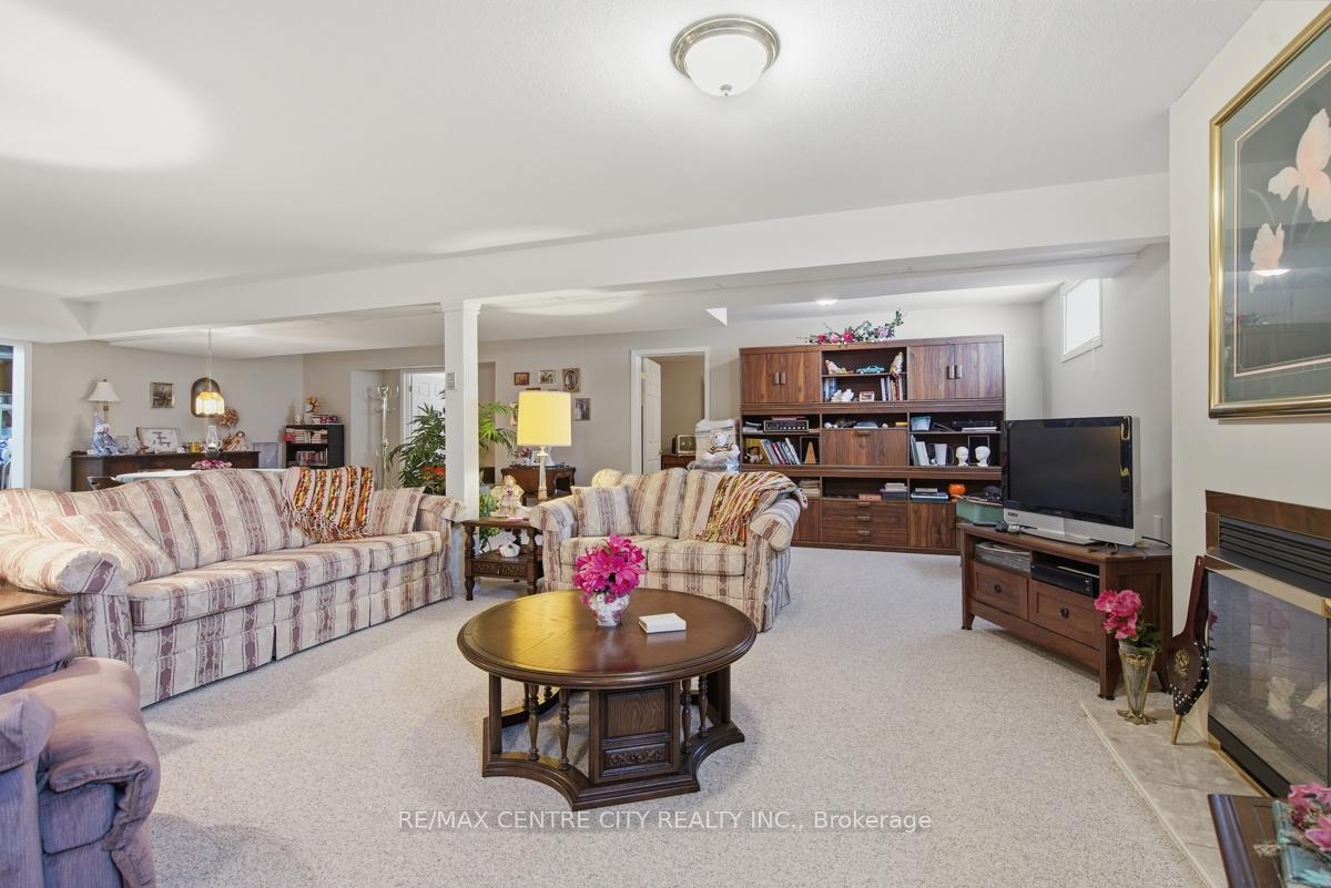 Photo 29 of 48 Ilderbrook Circle, Middlesex Centre, Ilderton — HOMEH
