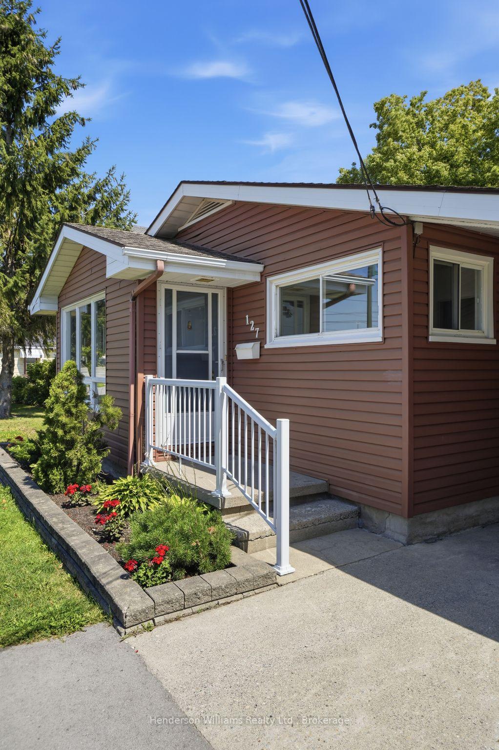Photo 5 of 127 Herchimer Avenue, Belleville, Belleville Ward — HOMEH
