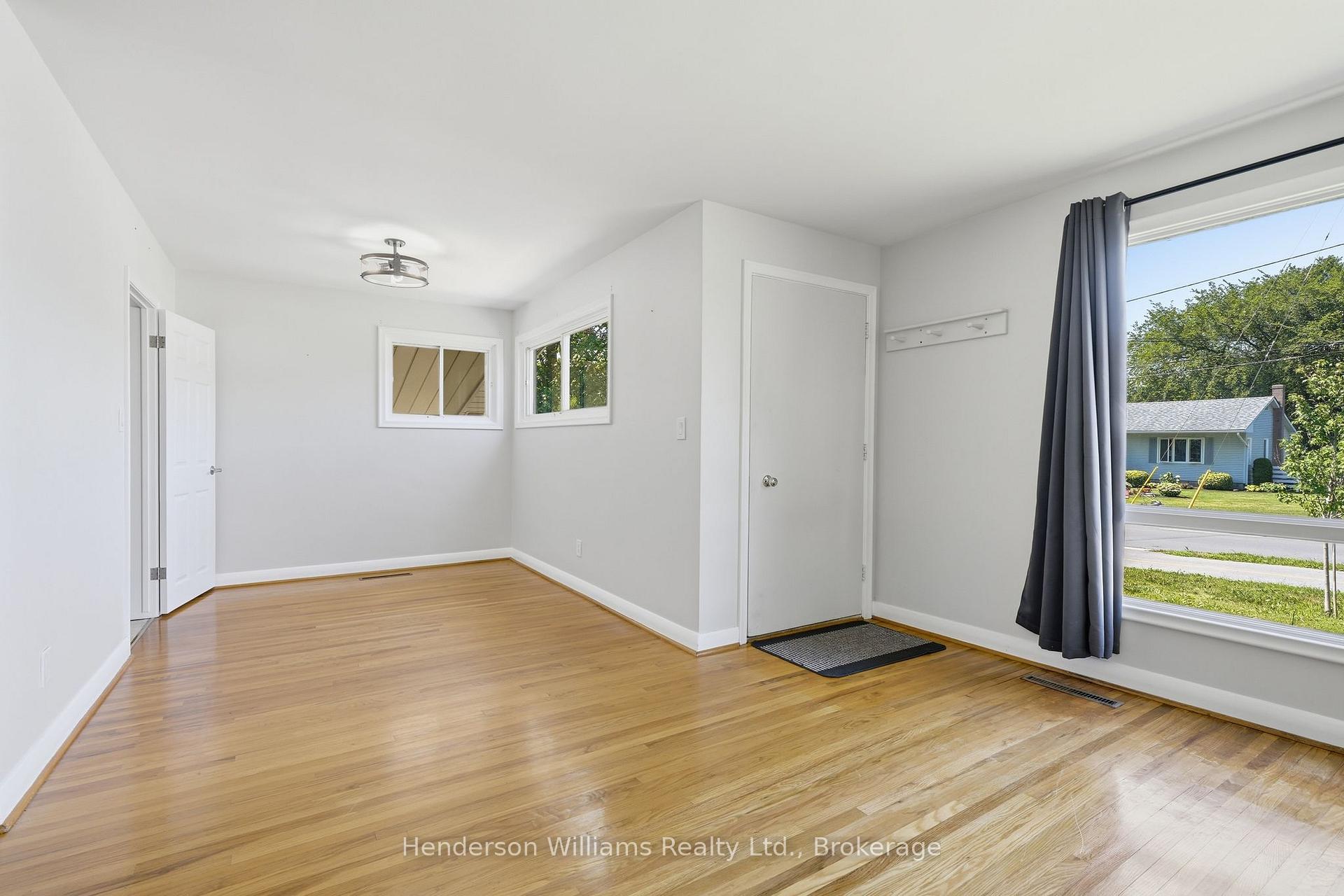 Photo 10 of 127 Herchimer Avenue, Belleville, Belleville Ward — HOMEH