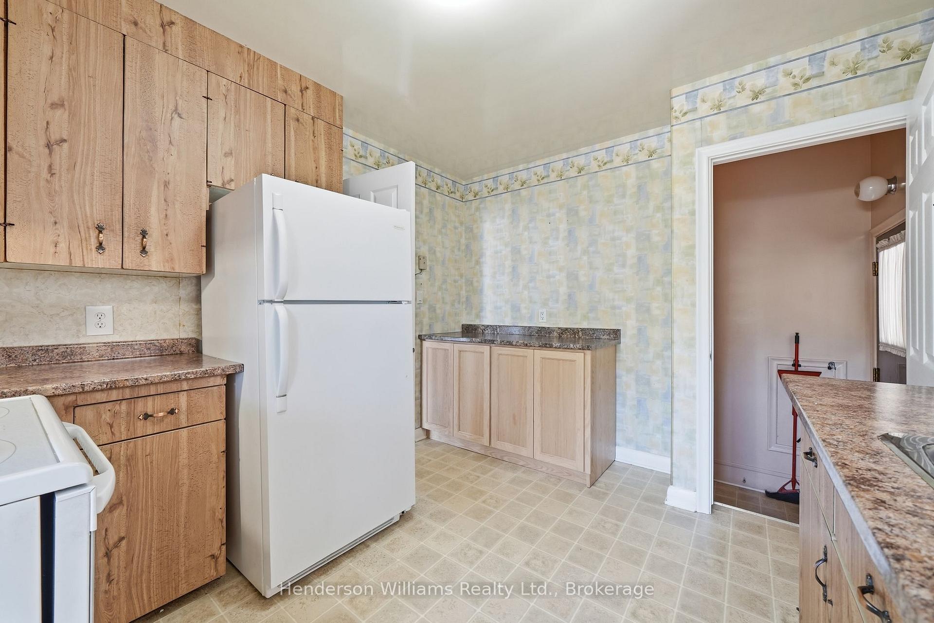 Photo 14 of 127 Herchimer Avenue, Belleville, Belleville Ward — HOMEH