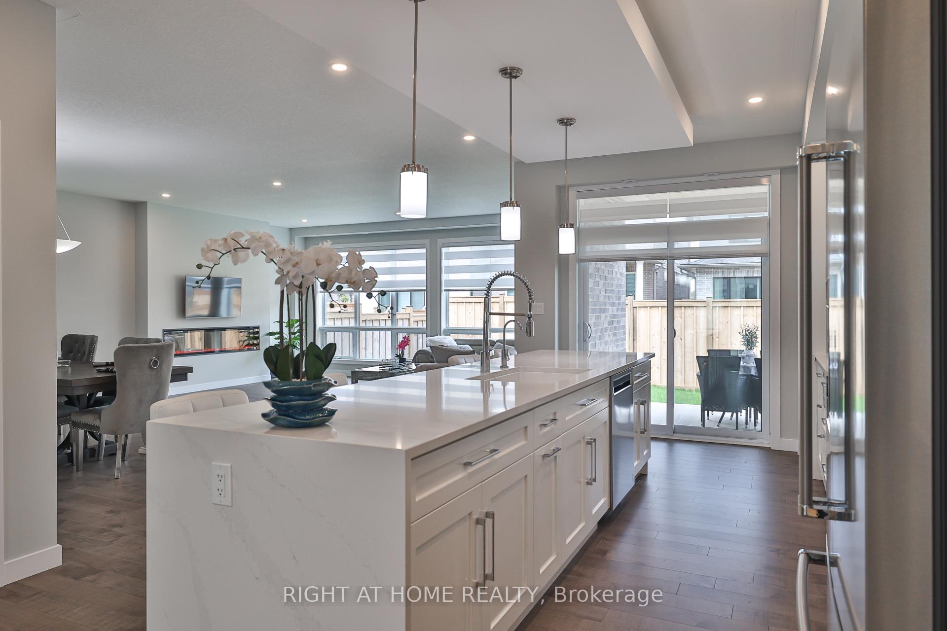 Photo 15 of 8 Ryder Avenue, Guelph, Kortright West — HOMEH