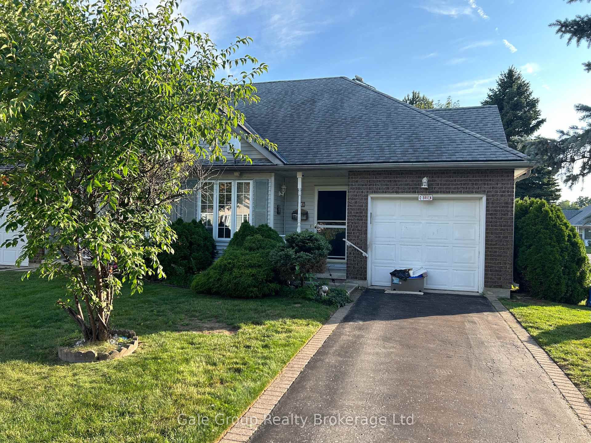 Photo 1 of 44 Jackson Court, Tillsonburg — HOMEH