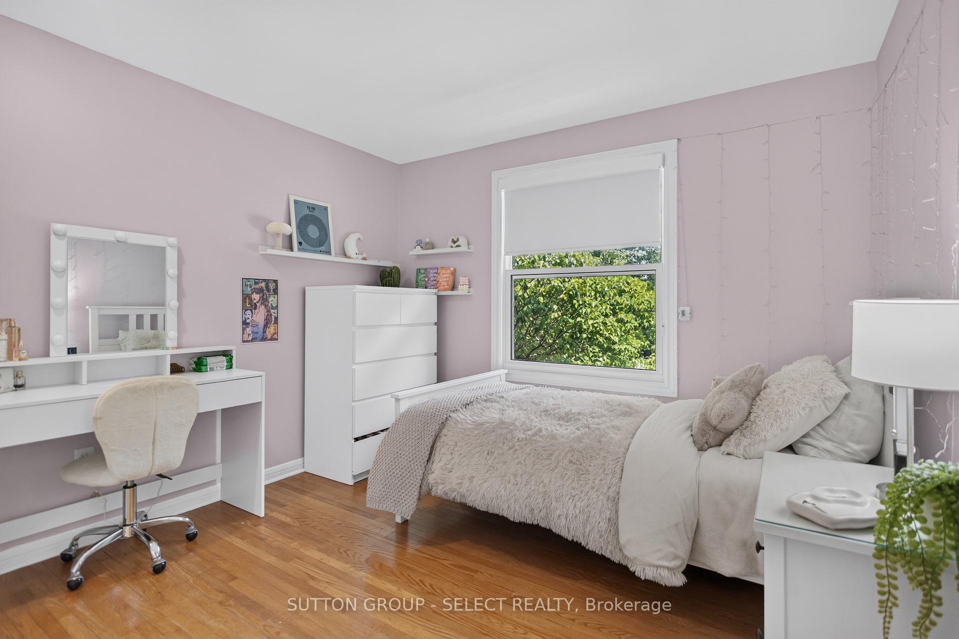 Photo 25 of 25 Havenridge Crescent, London, North P — HOMEH