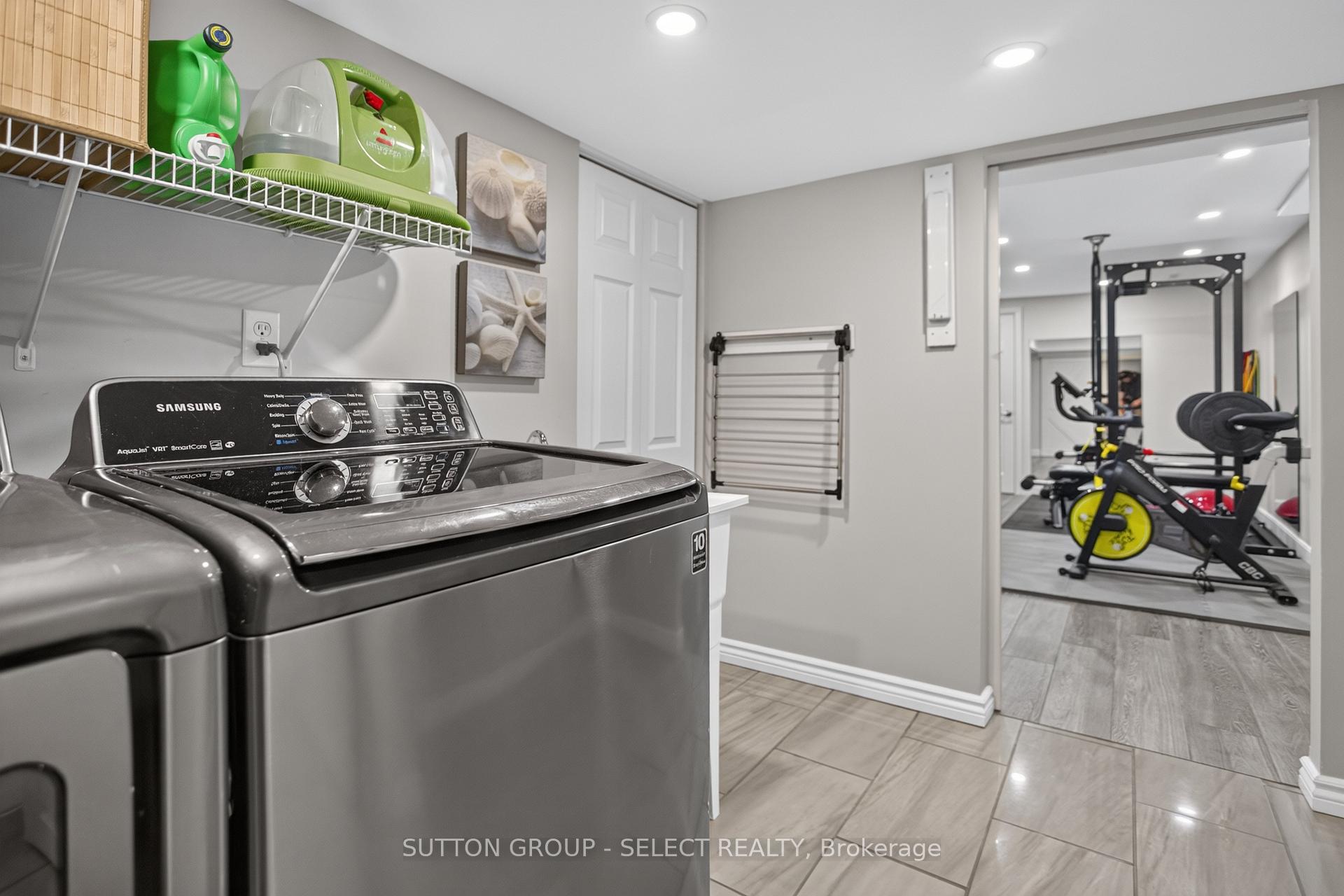 Photo 34 of 25 Havenridge Crescent, London, North P — HOMEH