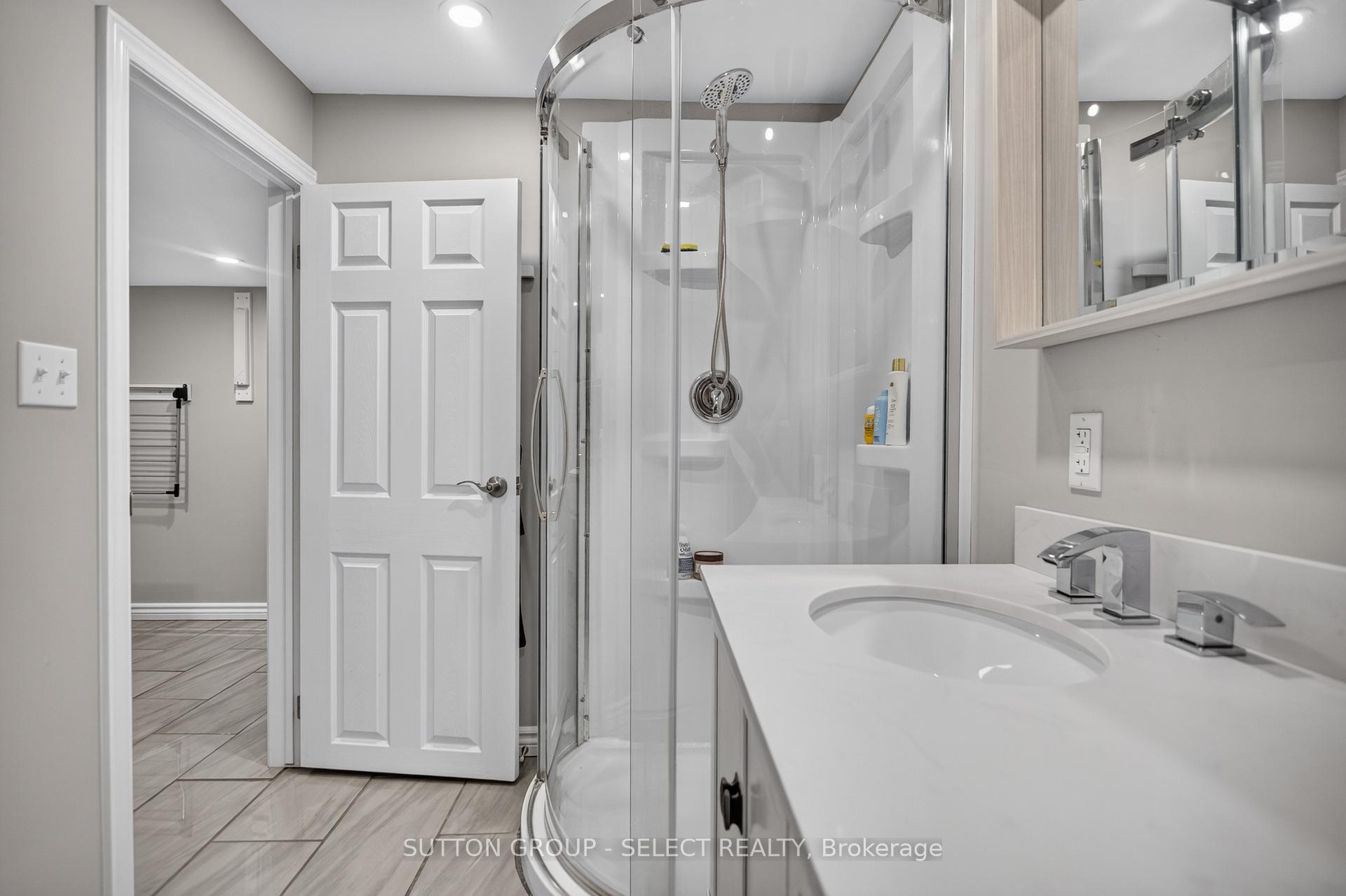 Photo 36 of 25 Havenridge Crescent, London, North P — HOMEH