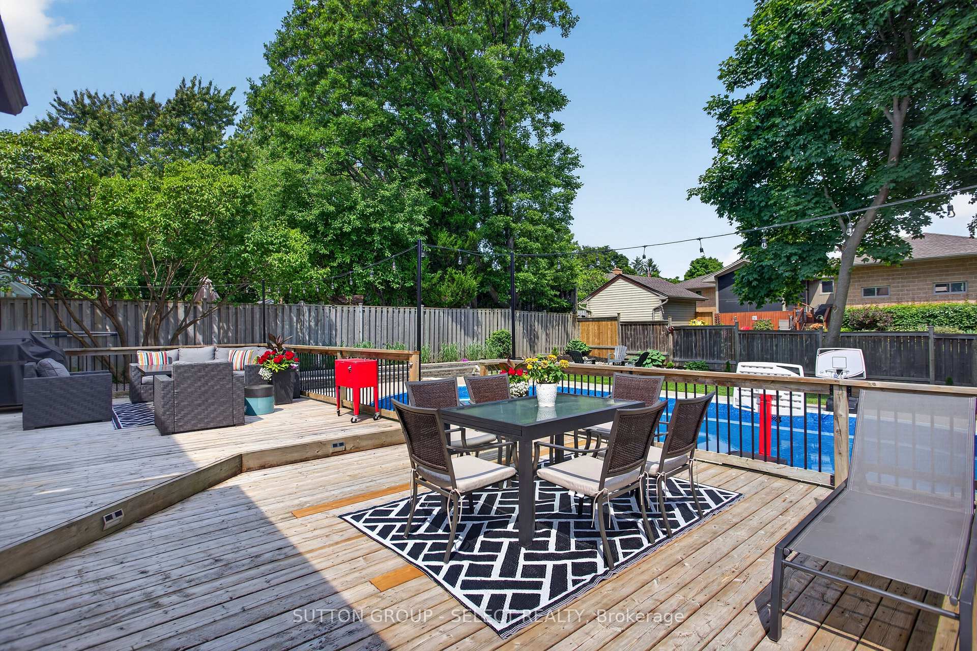 Photo 38 of 25 Havenridge Crescent, London, North P — HOMEH