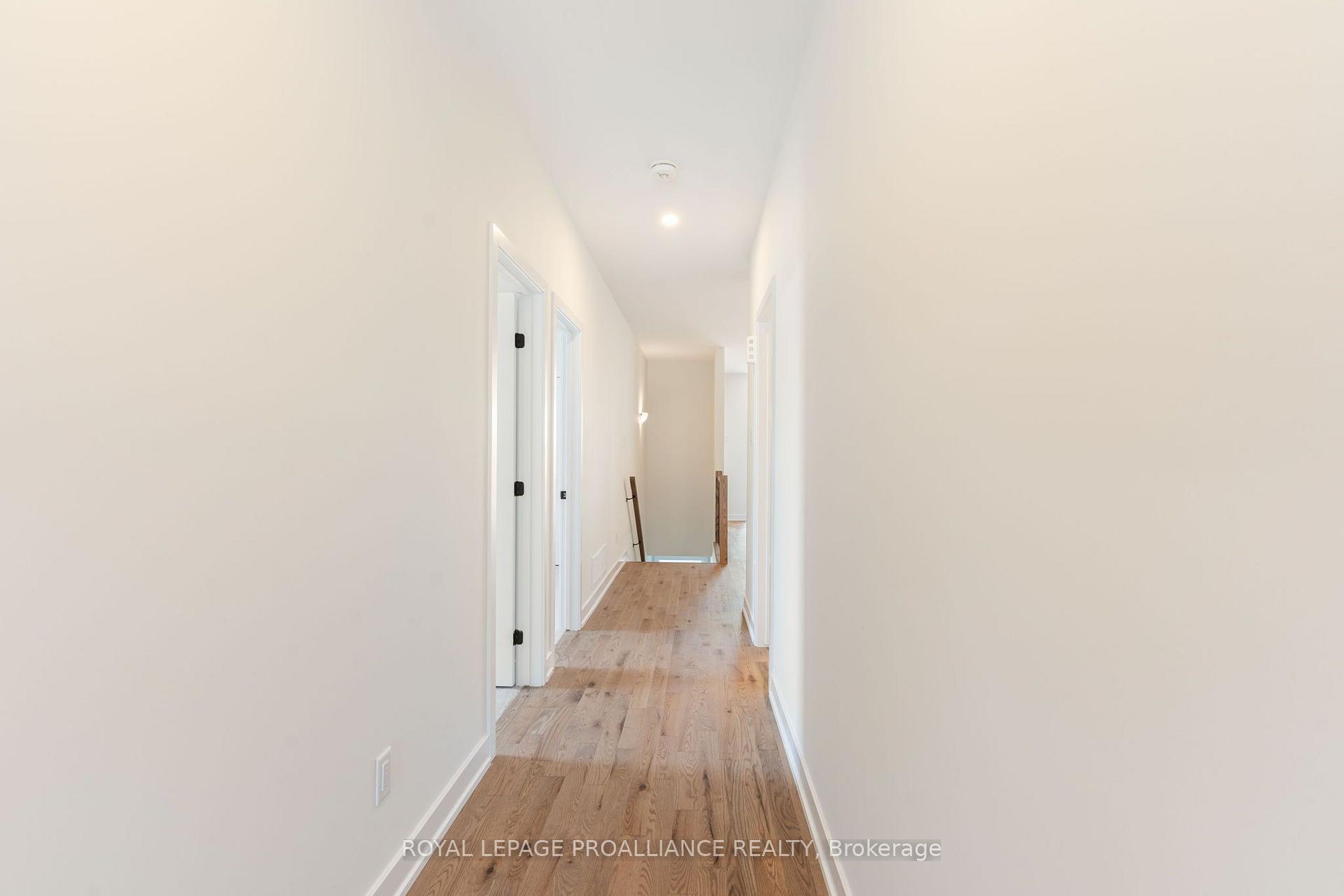 Photo 11 of 1076 Moore Street, Brockville, Brockville — HOMEH