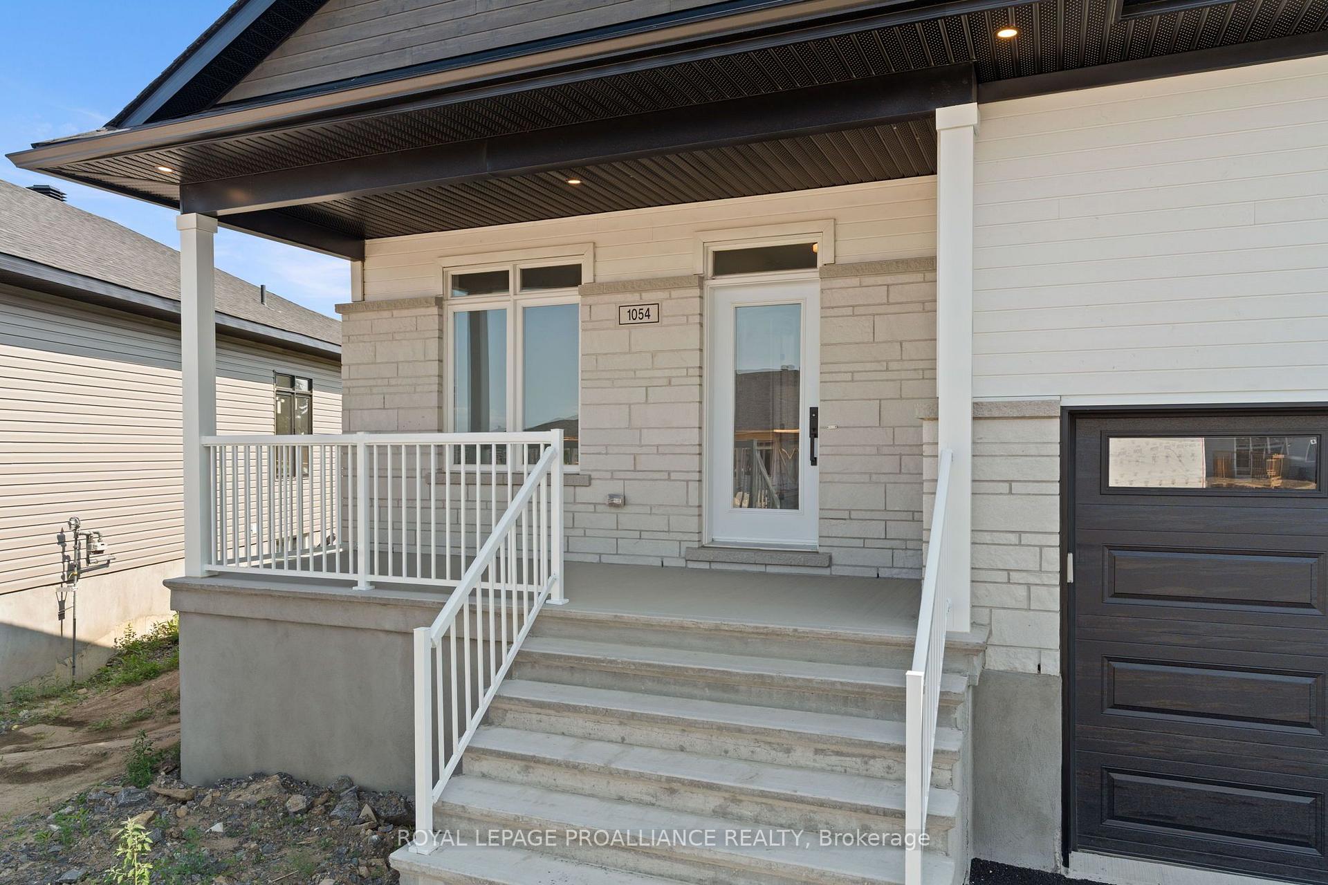 Photo 6 of 1054 Turner Drive, Brockville, Brockville — HOMEH
