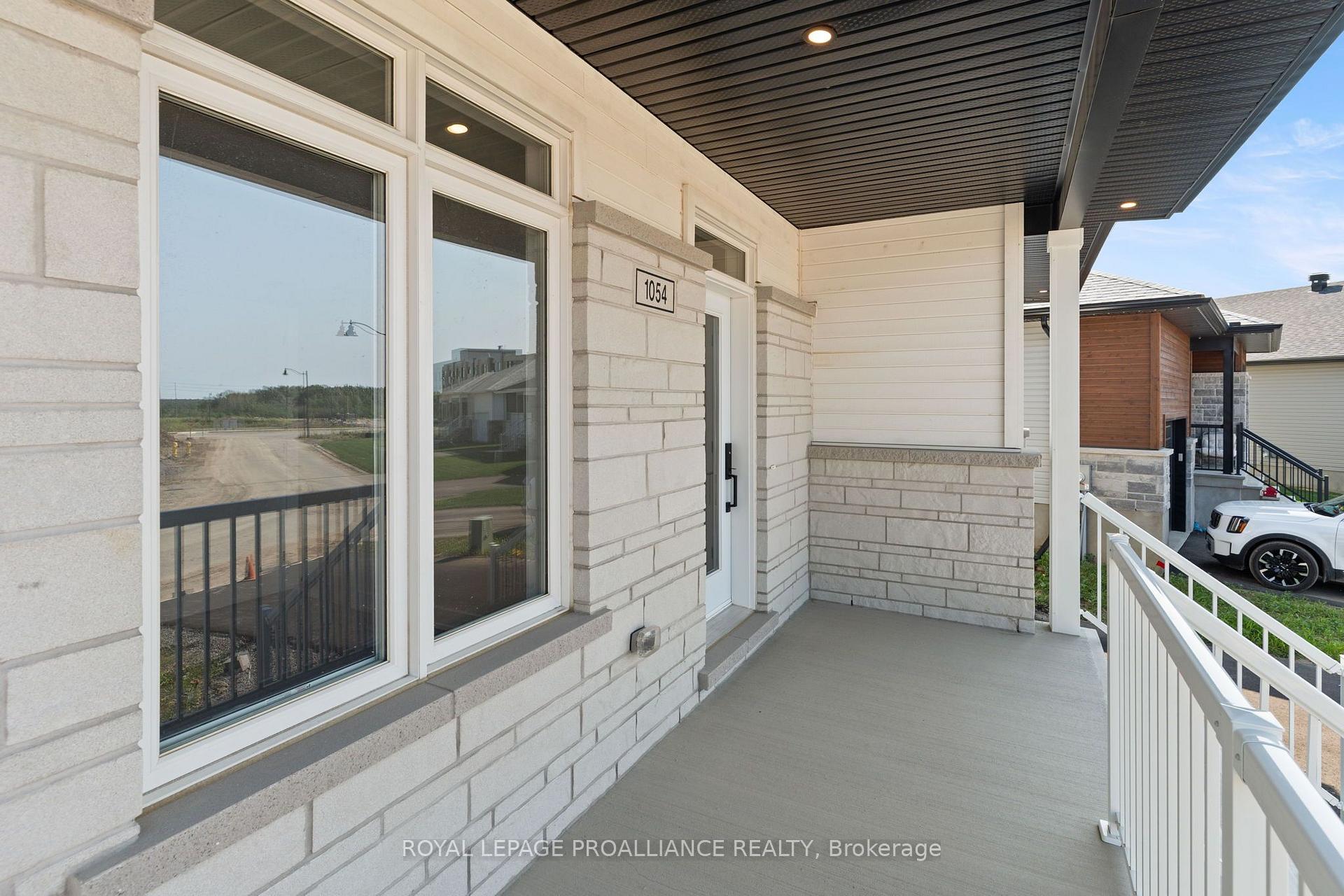 Photo 7 of 1054 Turner Drive, Brockville, Brockville — HOMEH