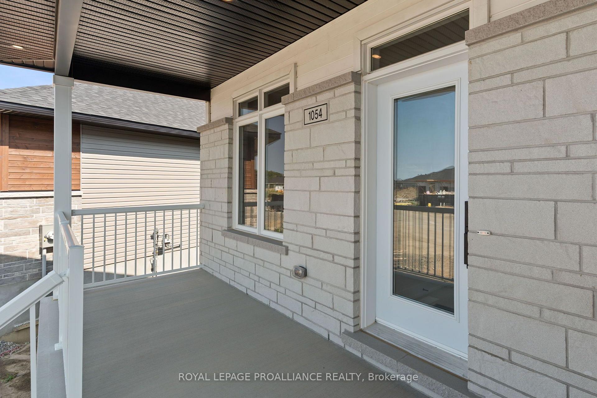 Photo 8 of 1054 Turner Drive, Brockville, Brockville — HOMEH