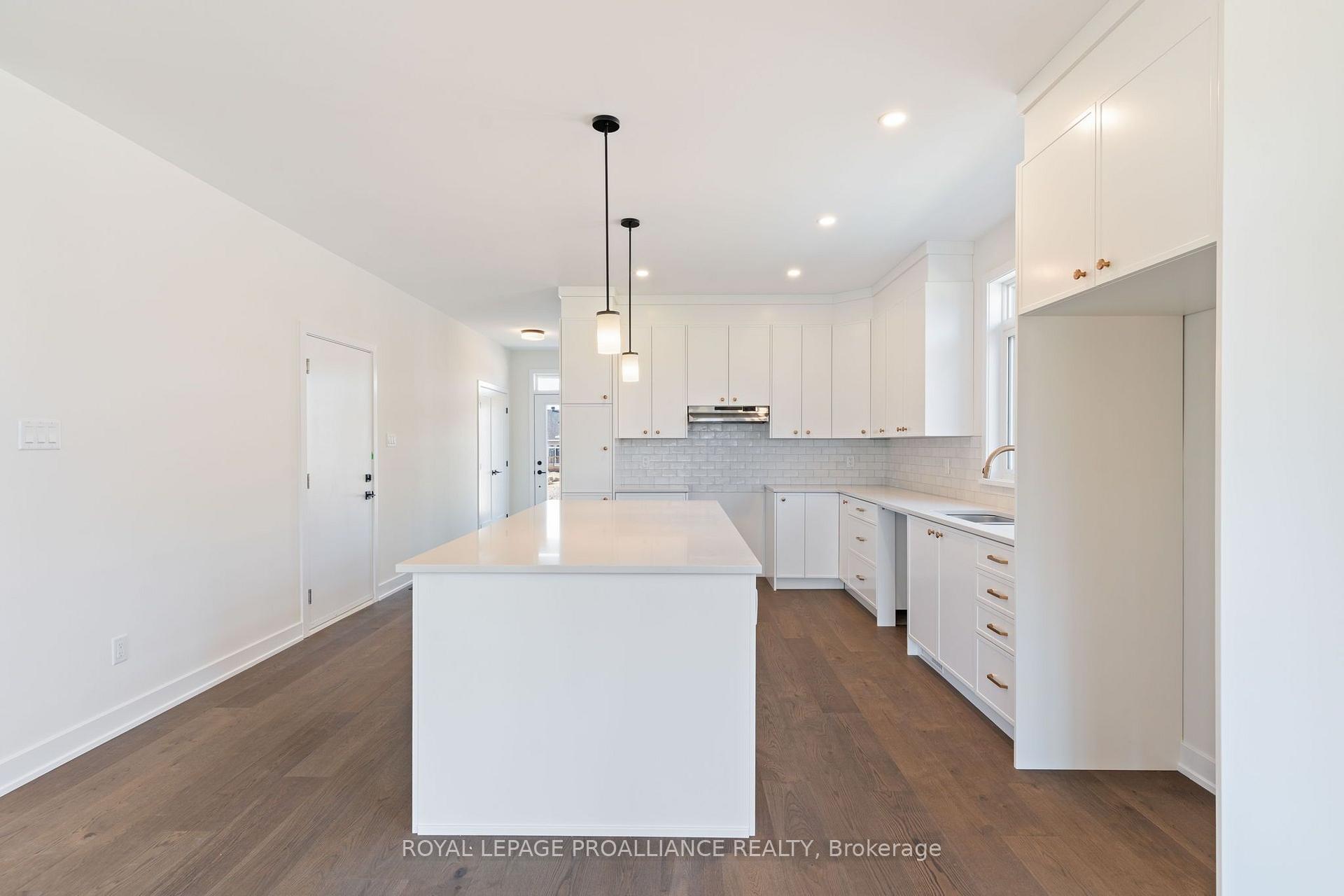 Photo 16 of 1054 Turner Drive, Brockville, Brockville — HOMEH