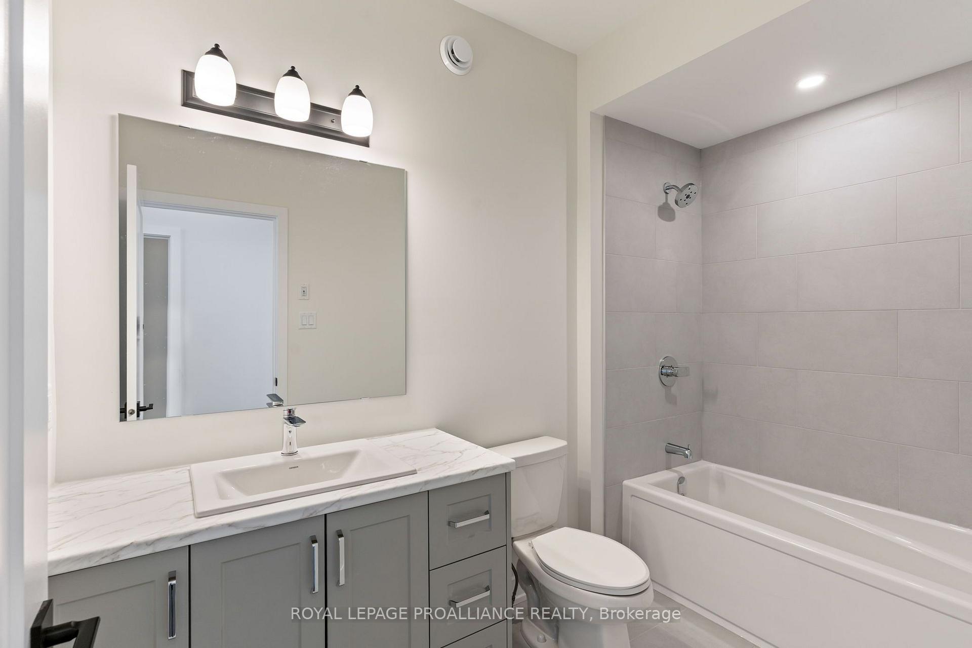 Photo 26 of 1054 Turner Drive, Brockville, Brockville — HOMEH