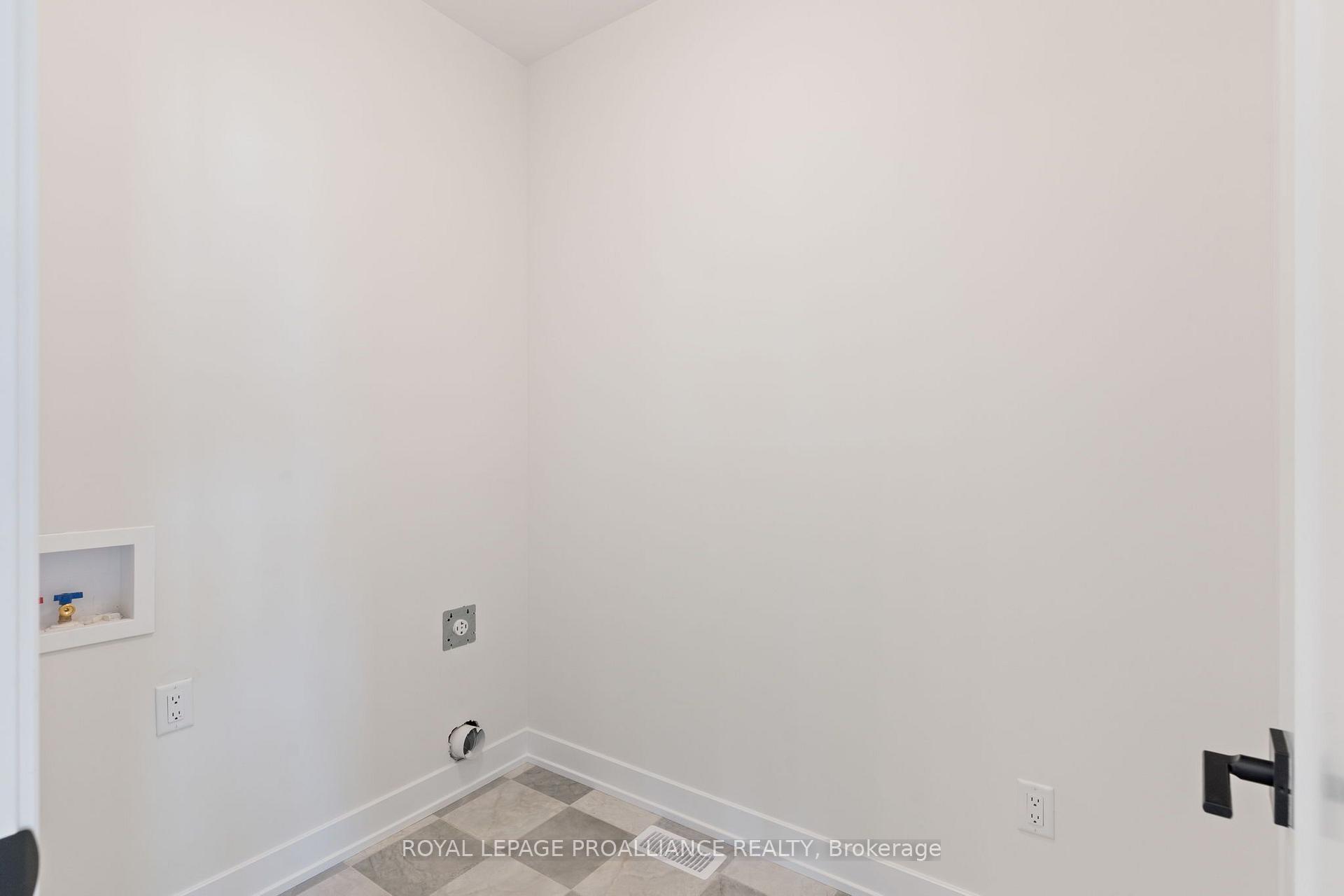 Photo 27 of 1054 Turner Drive, Brockville, Brockville — HOMEH