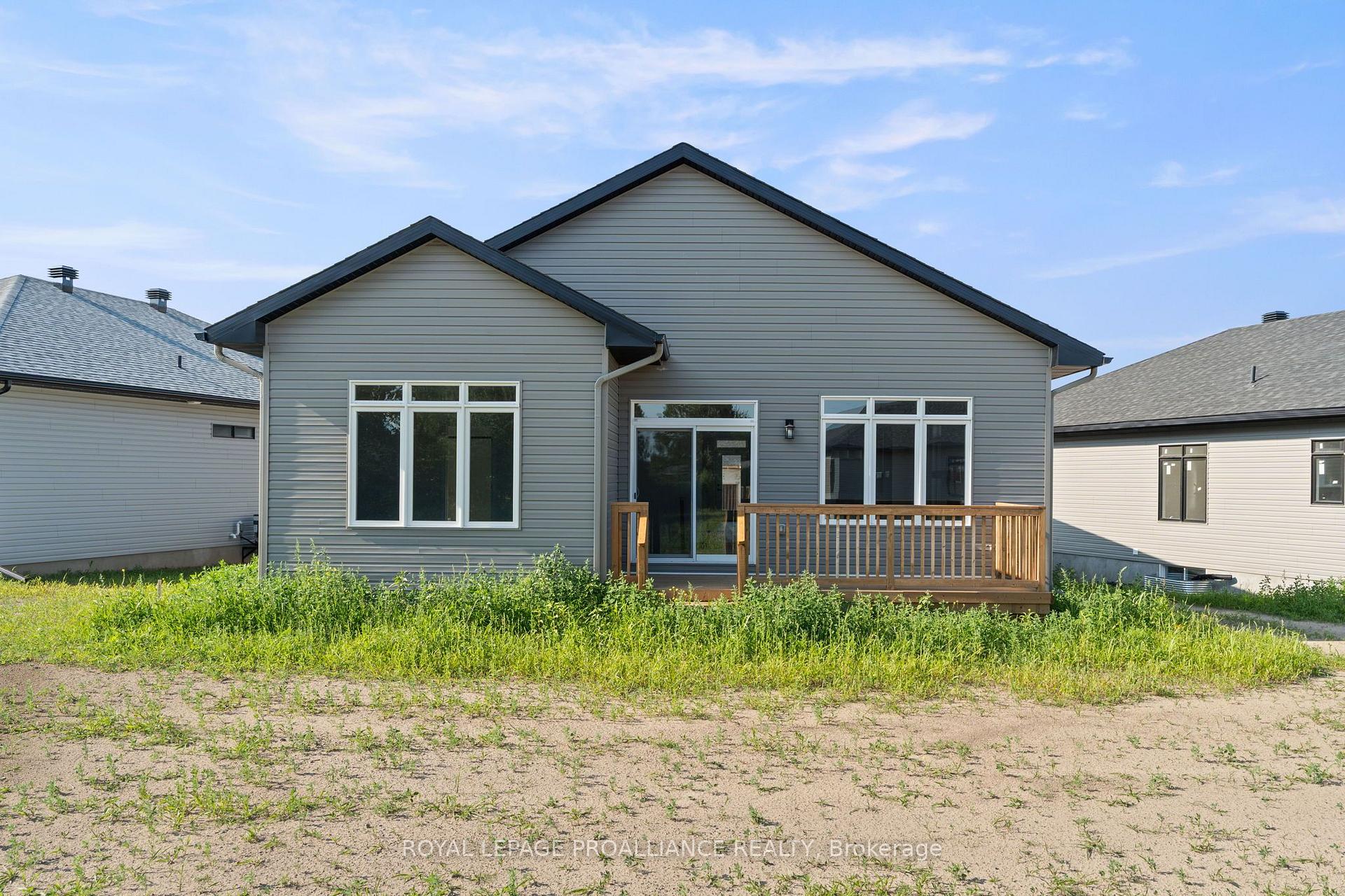 Photo 45 of 1054 Turner Drive, Brockville, Brockville — HOMEH